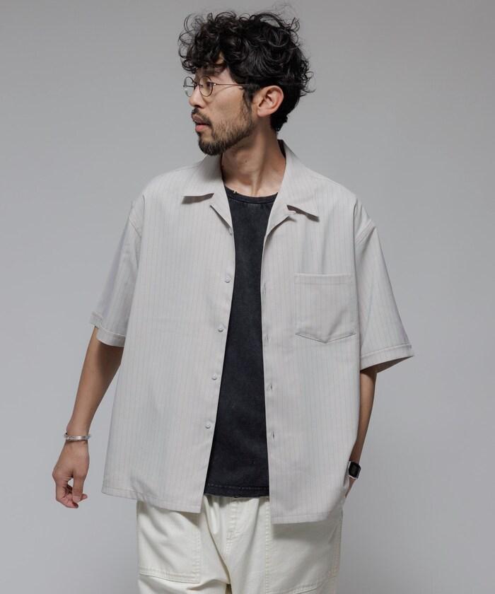 Reflax 功能性材料 輕鬆合身 條紋 開領襯衫 短袖