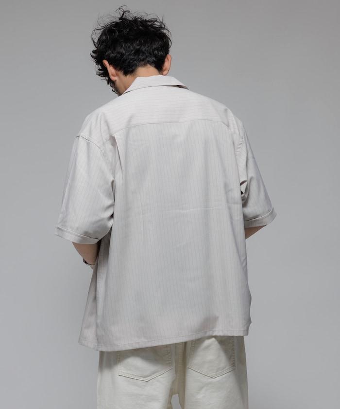 Reflax 功能性材料 輕鬆合身 條紋 開領襯衫 短袖