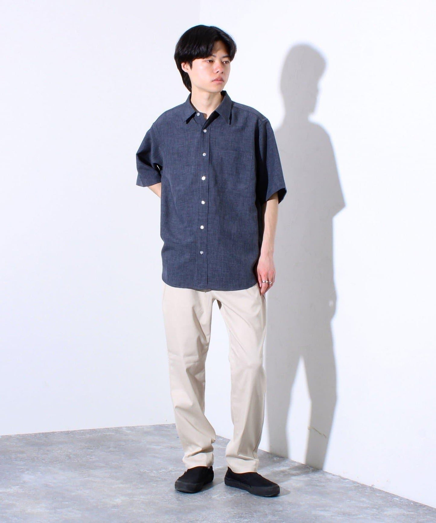 【GLOSTER】亞麻質感帆布 GOODNESS刺繡 短袖襯衫