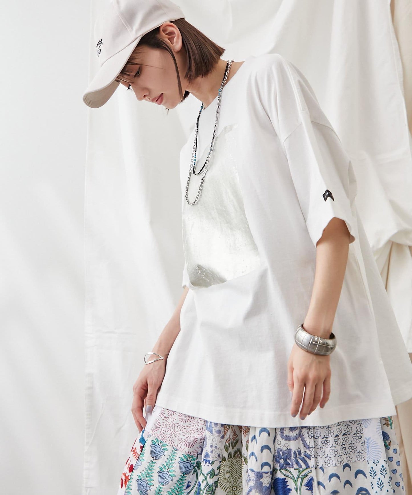 【NUNIFE/】箔印花大T-shirt