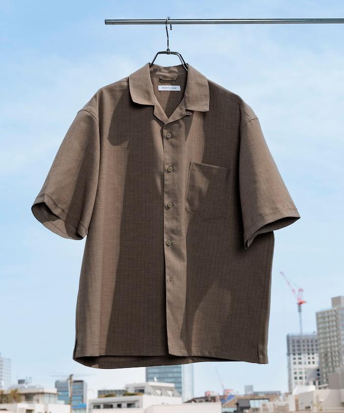 Reflax 功能性材料 輕鬆合身 條紋 開領襯衫 短袖