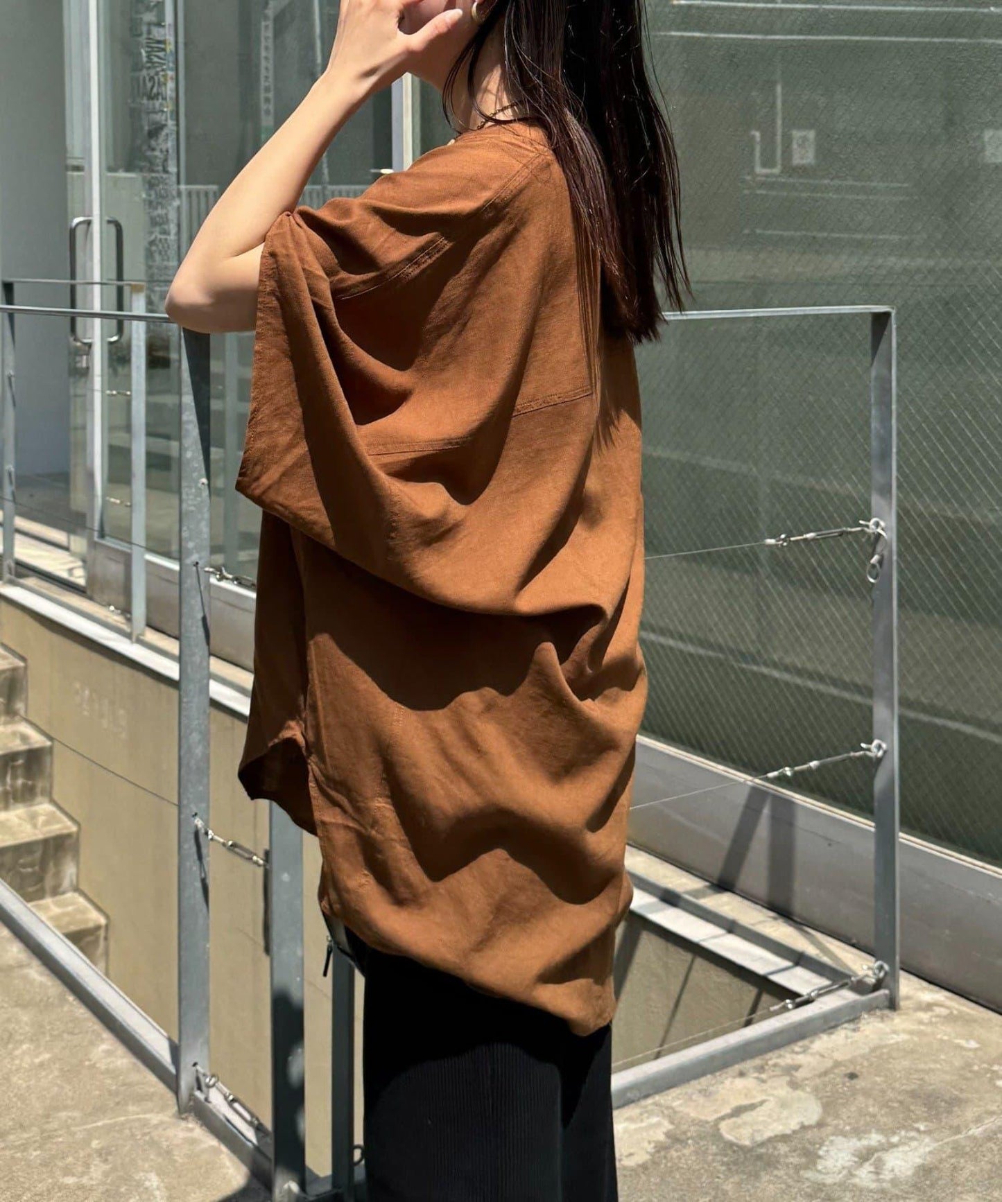 【二臂修身遮蓋】亞麻粘膠杜邦襯衫
