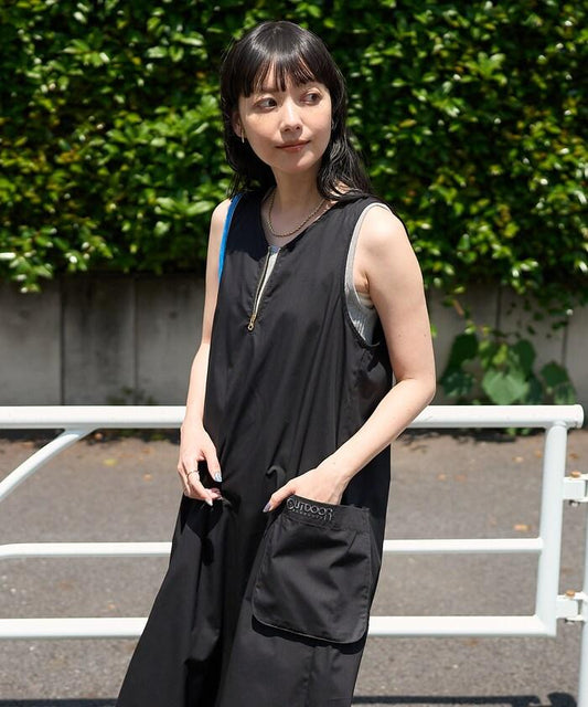 聯名 ZERO-TEX V領拱形裙襬連衣裙