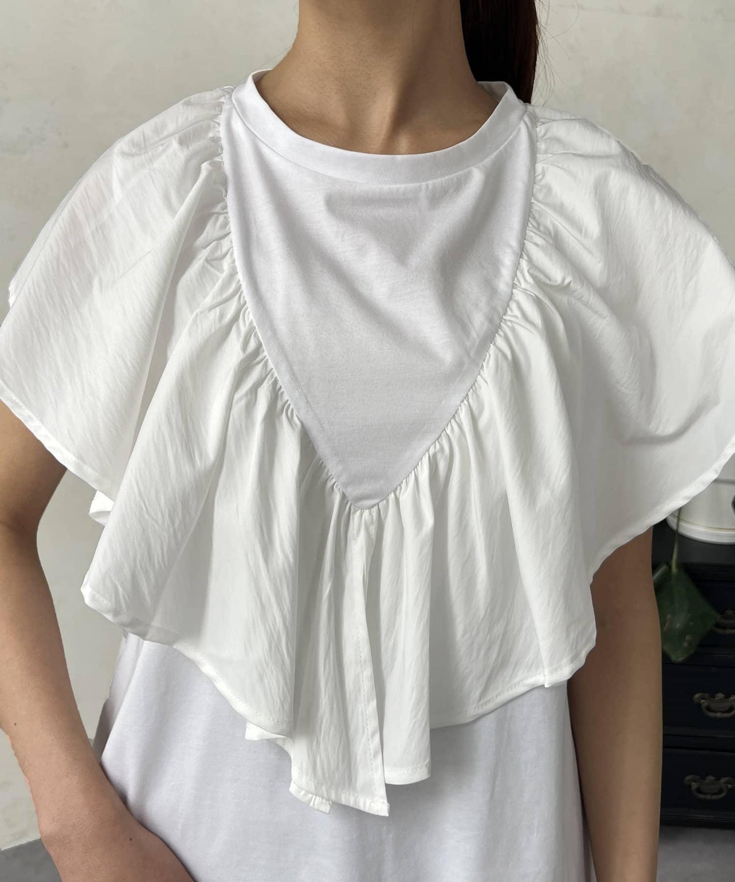 【小臉效果極佳】荷葉邊修身套頭衫