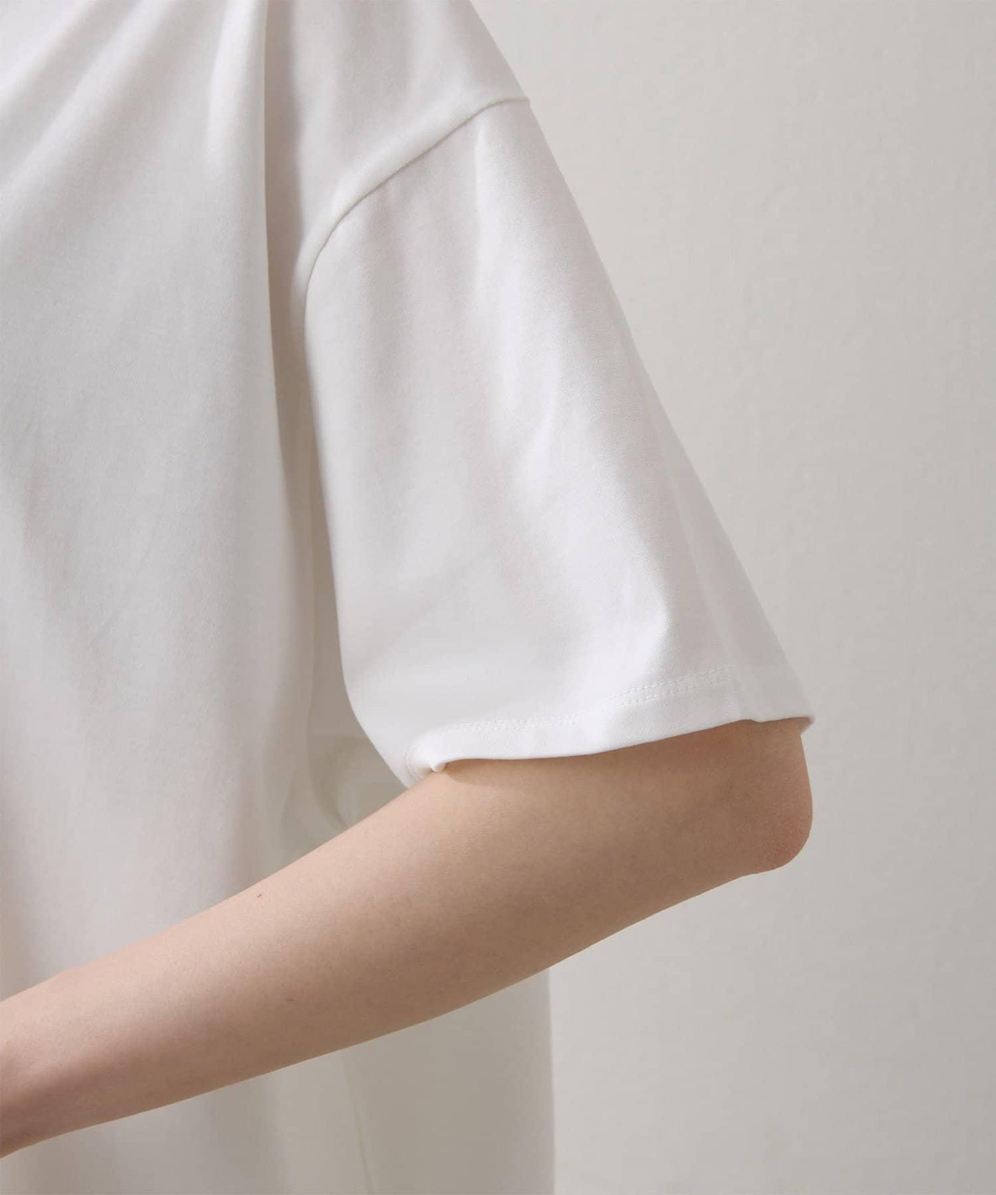 圓領棉質T恤款套頭衫