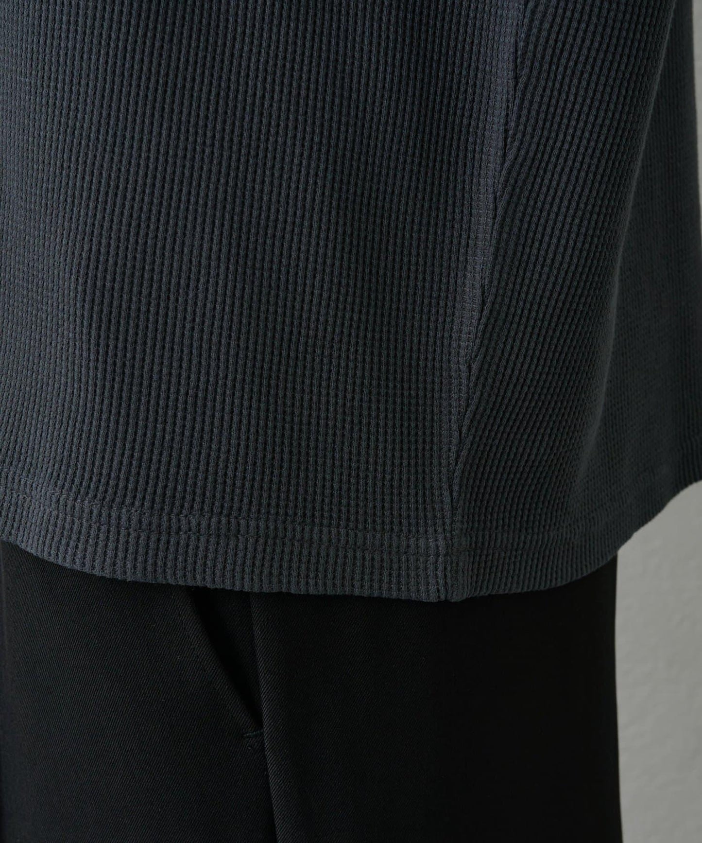 【範例】氣烤華夫餅亨利領T-shirt