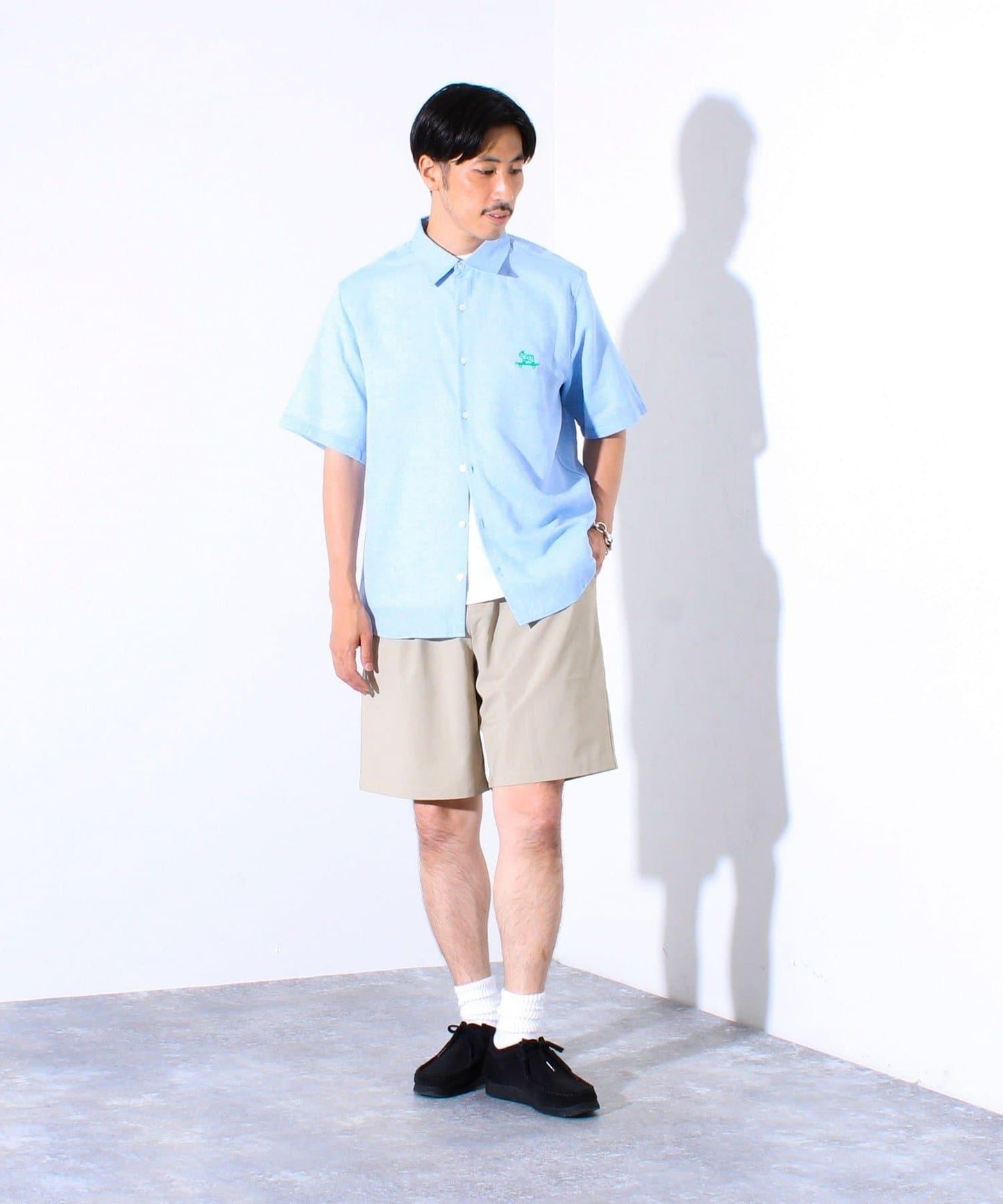 【GLOSTER】棉亞麻巴拿馬 布爾狗刺繡 短袖襯衫 半袖襯衫