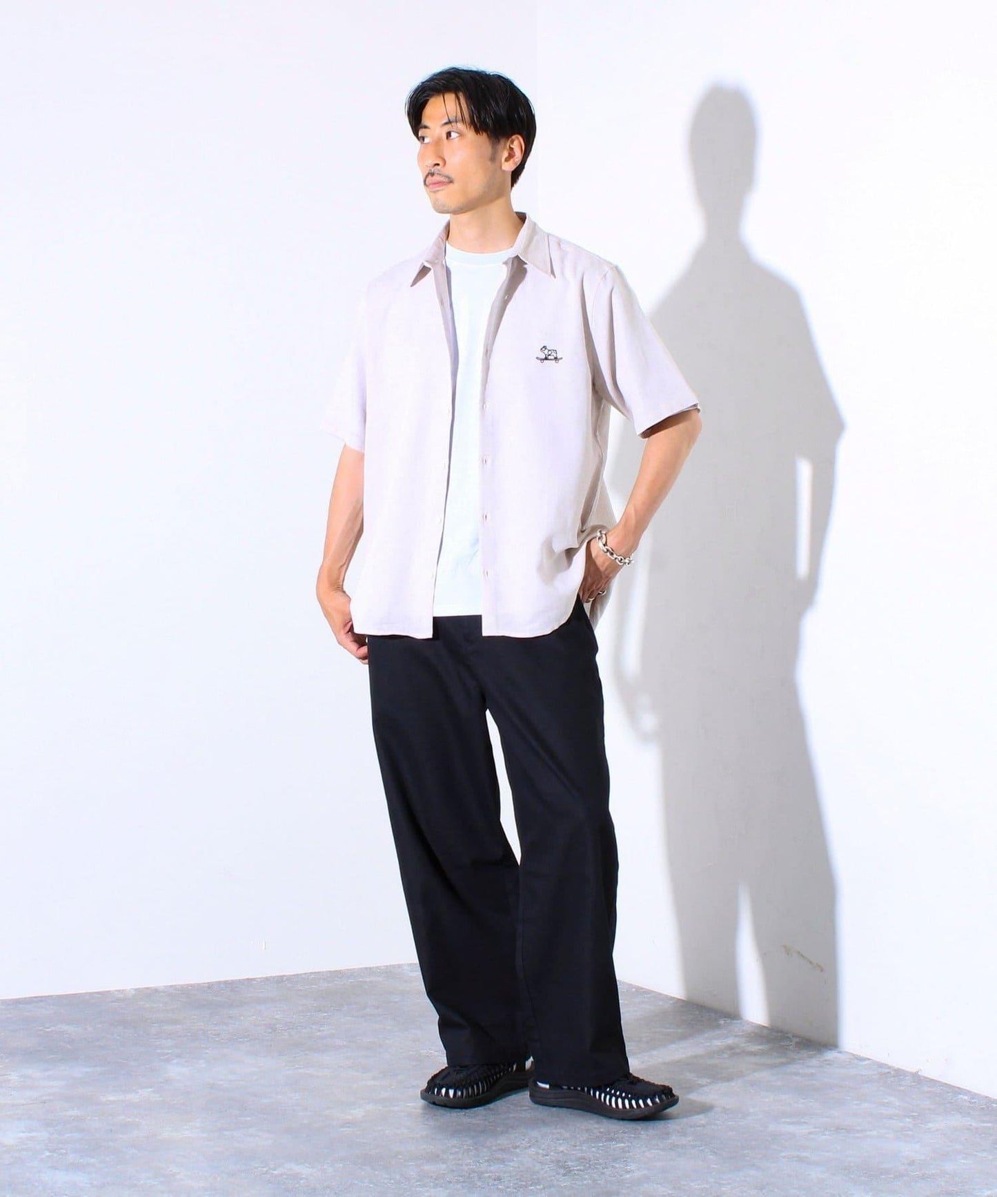 【GLOSTER】棉亞麻巴拿馬 布爾狗刺繡 短袖襯衫 半袖襯衫
