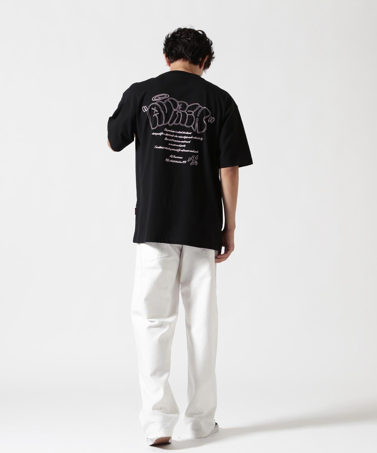 《直營店限定》塗鴉刺繡T恤