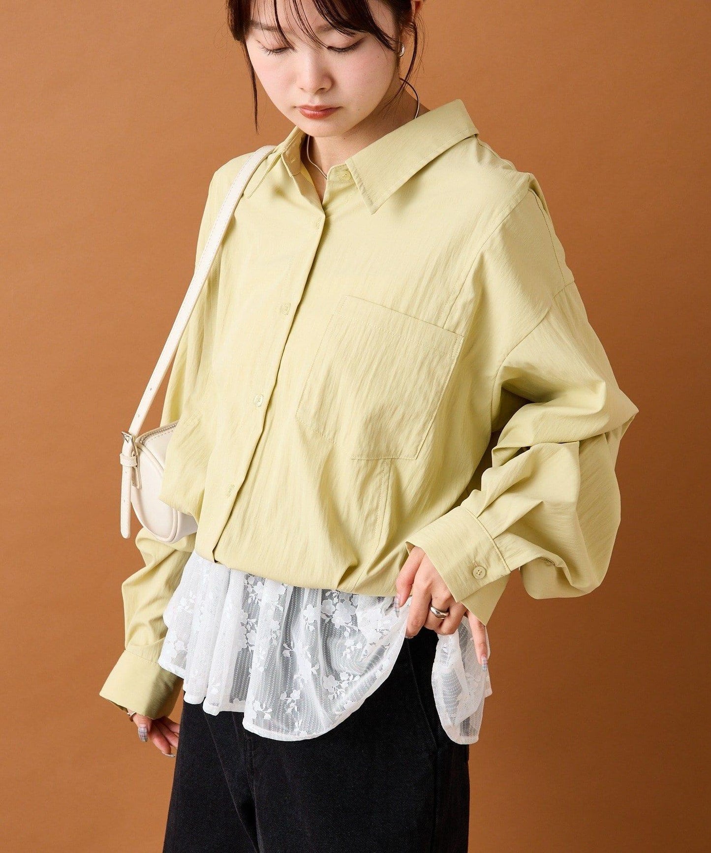 【mystic】蕾絲拼接襯衫