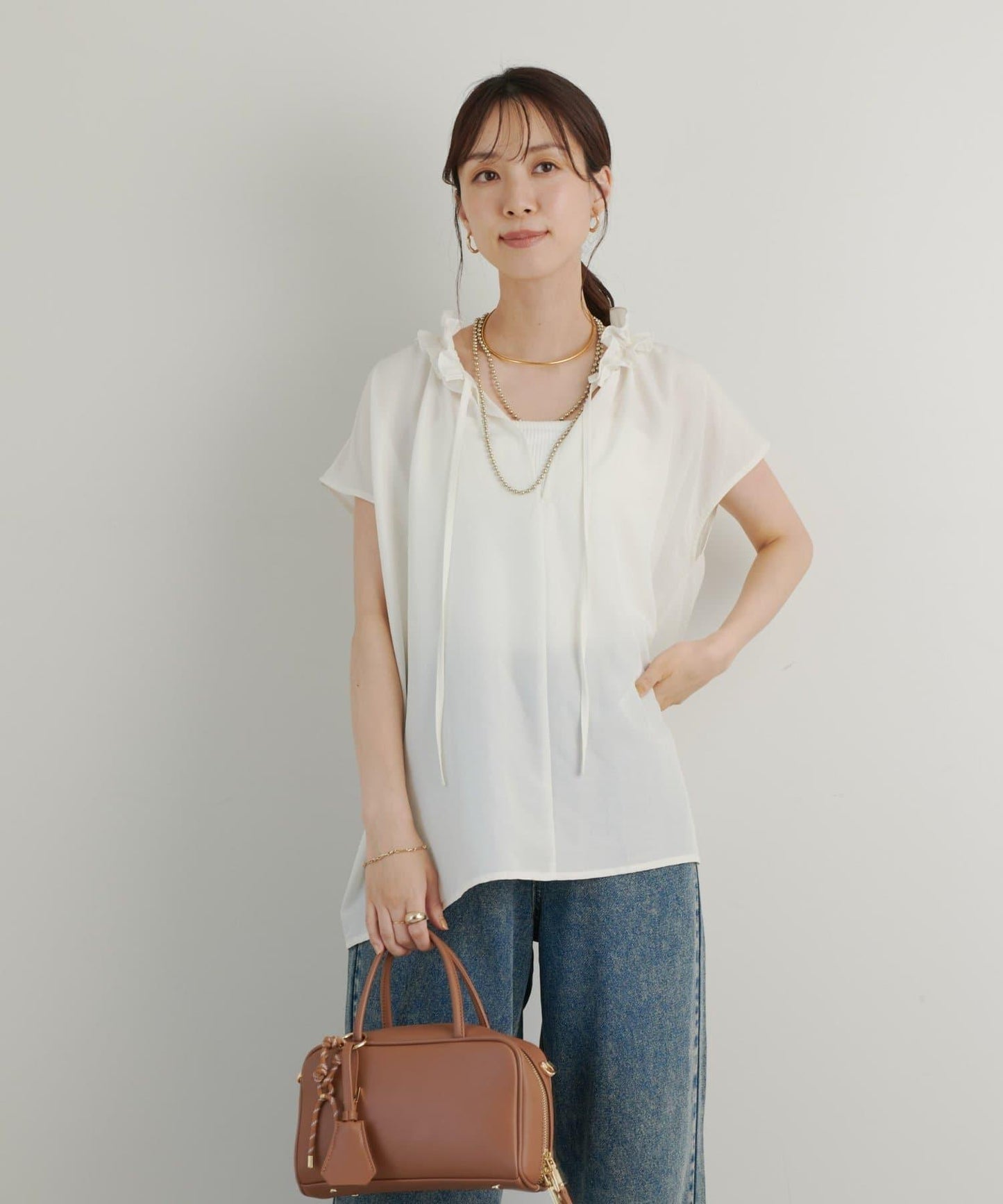 《全方向大人女性感◎》纖維綢緞荷葉邊襯衫