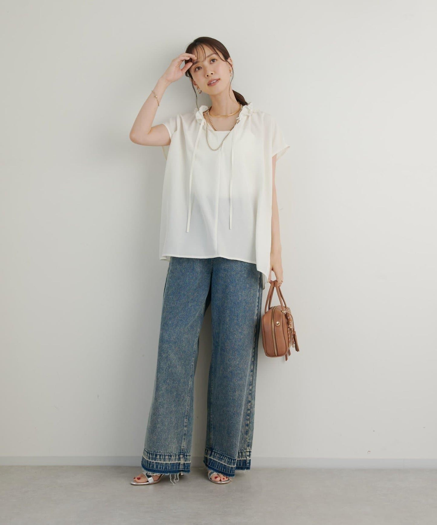 《全方向大人女性感◎》纖維綢緞荷葉邊襯衫