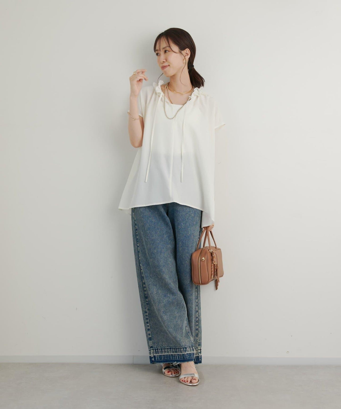 《全方向大人女性感◎》纖維綢緞荷葉邊襯衫