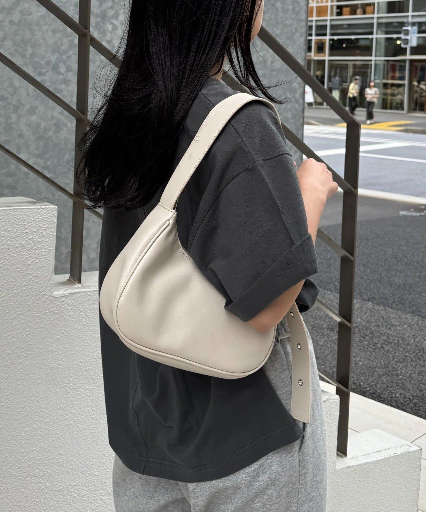 絨布標誌印花短袖oversize T 恤