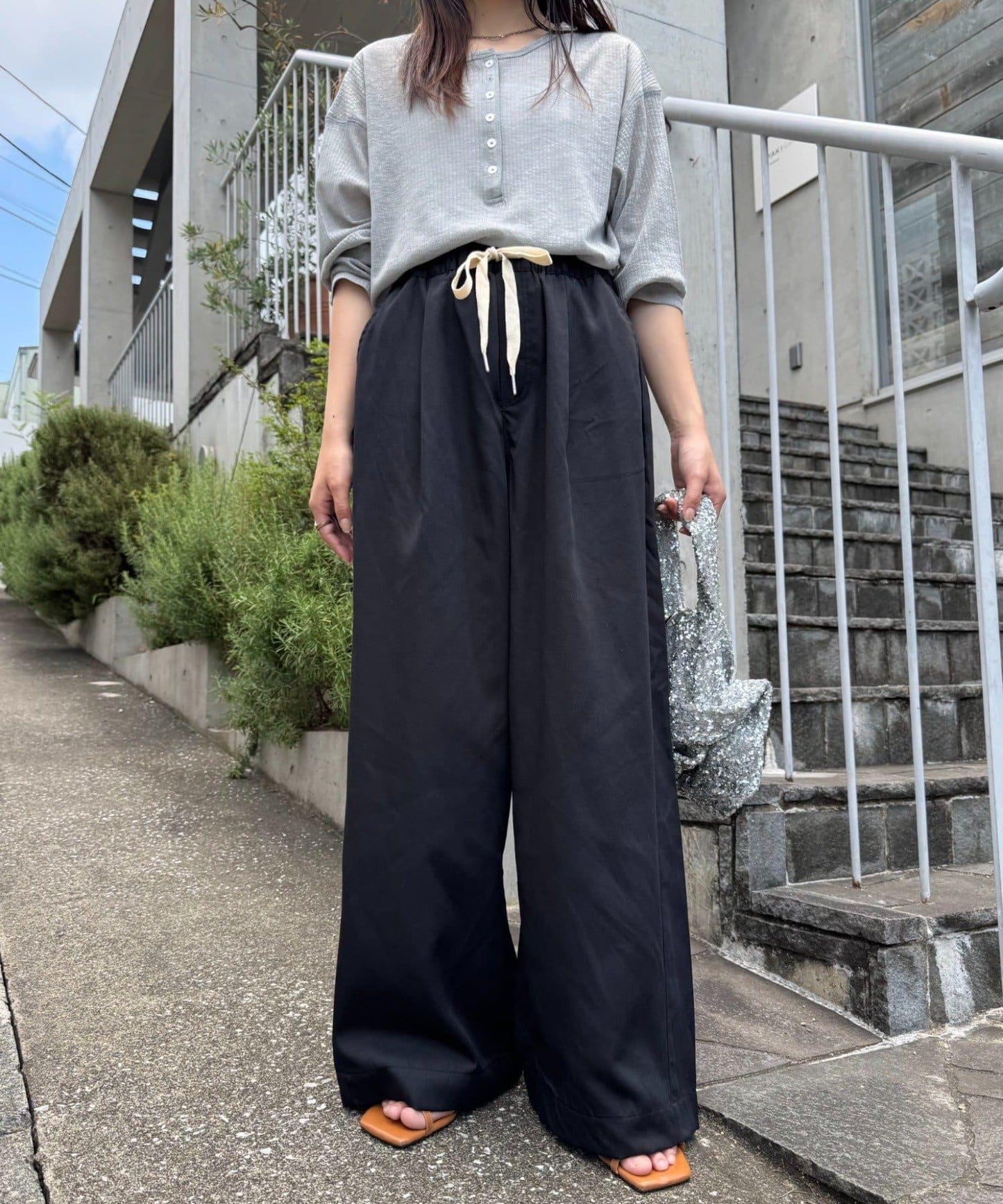 柔軟寬鬆牛仔褲