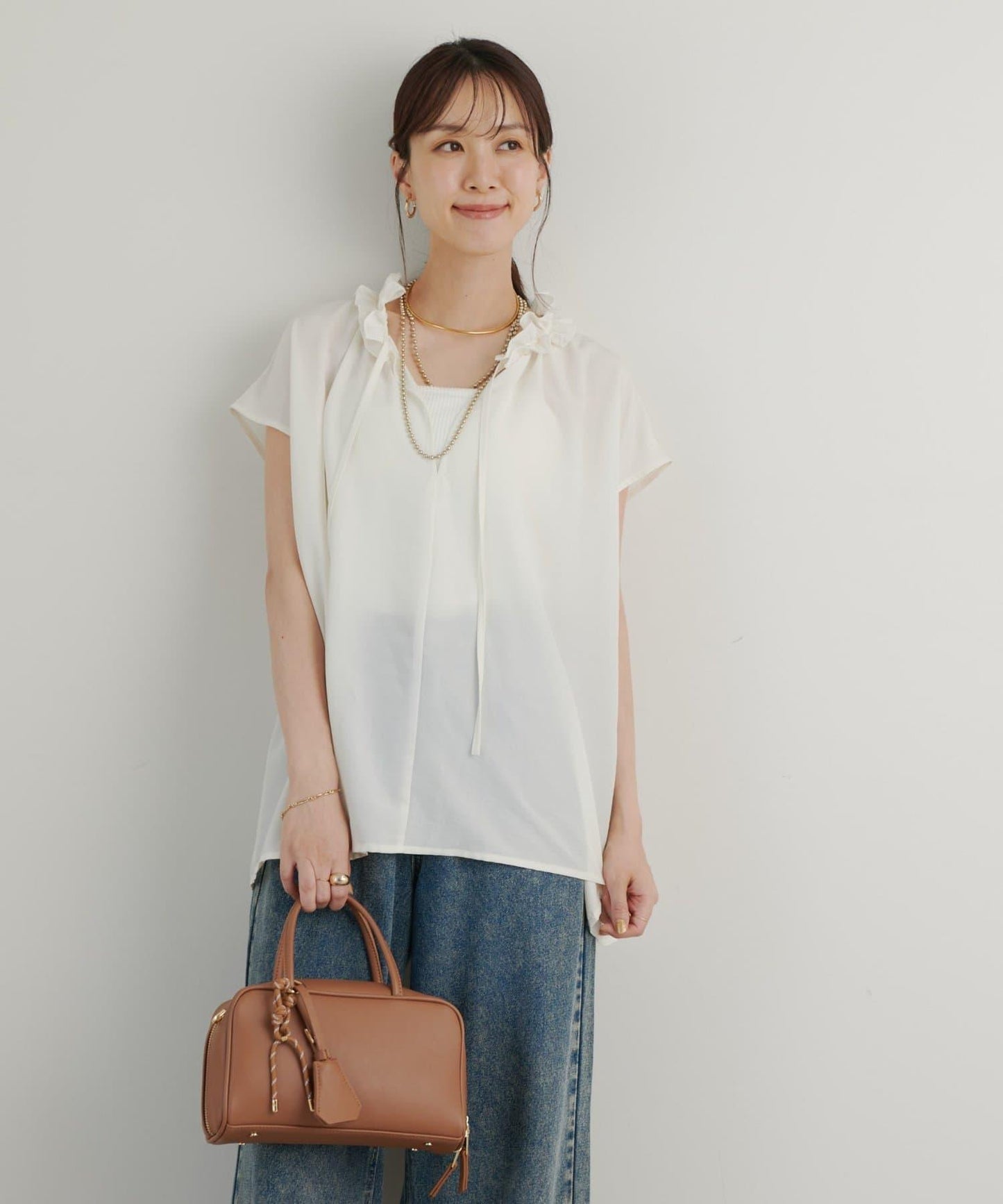 《全方向大人女性感◎》纖維綢緞荷葉邊襯衫