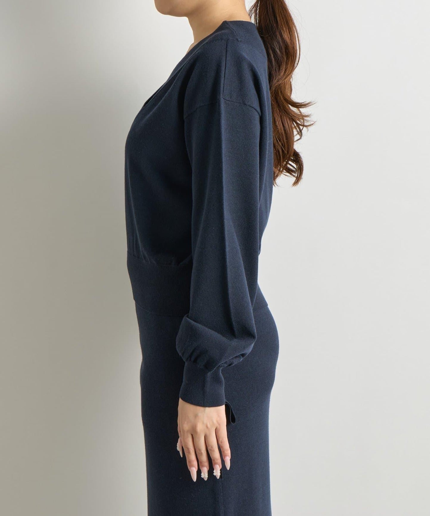 【La boutique BonBon】亮絲針織V領毛衣