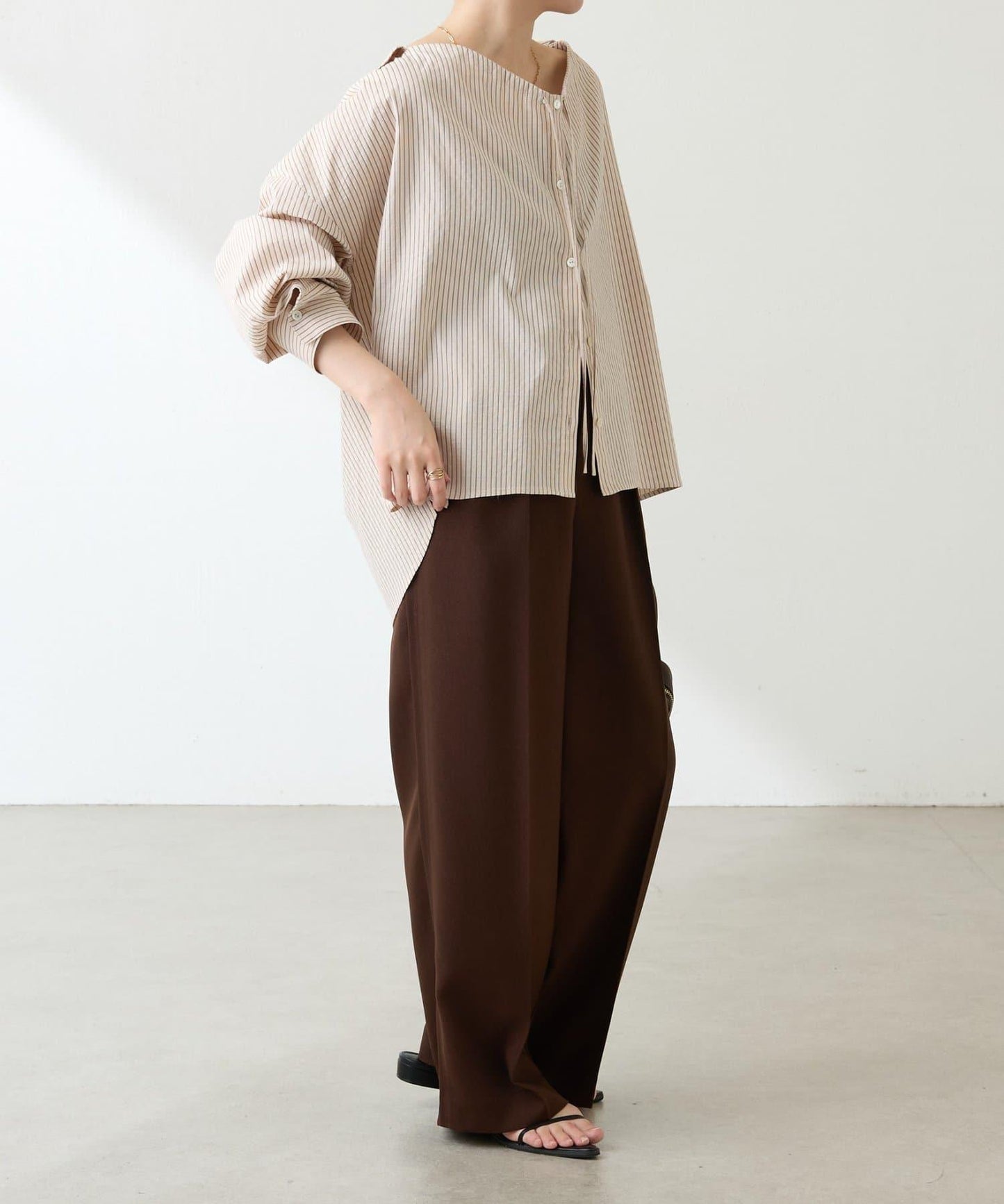 【復古/修飾腿部線條】羊毛感折褶褲/卡塞特服