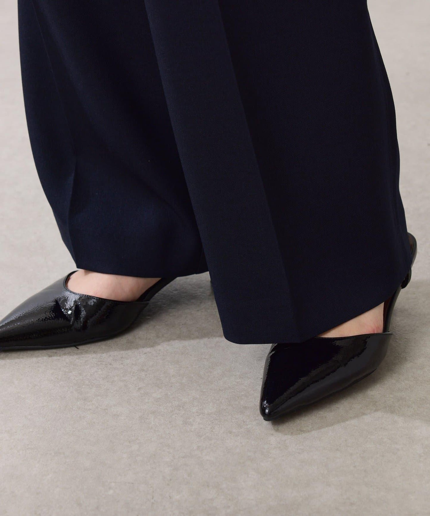 【復古/修飾腿部線條】羊毛感折褶褲/卡塞特服