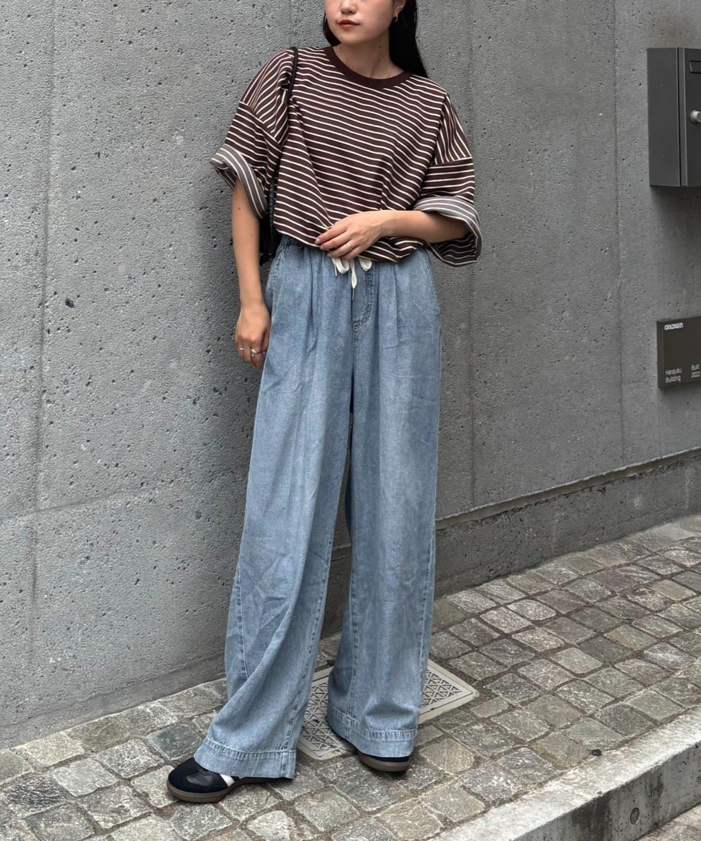 【男女通用】平紋高計數側開叉寬鬆T恤