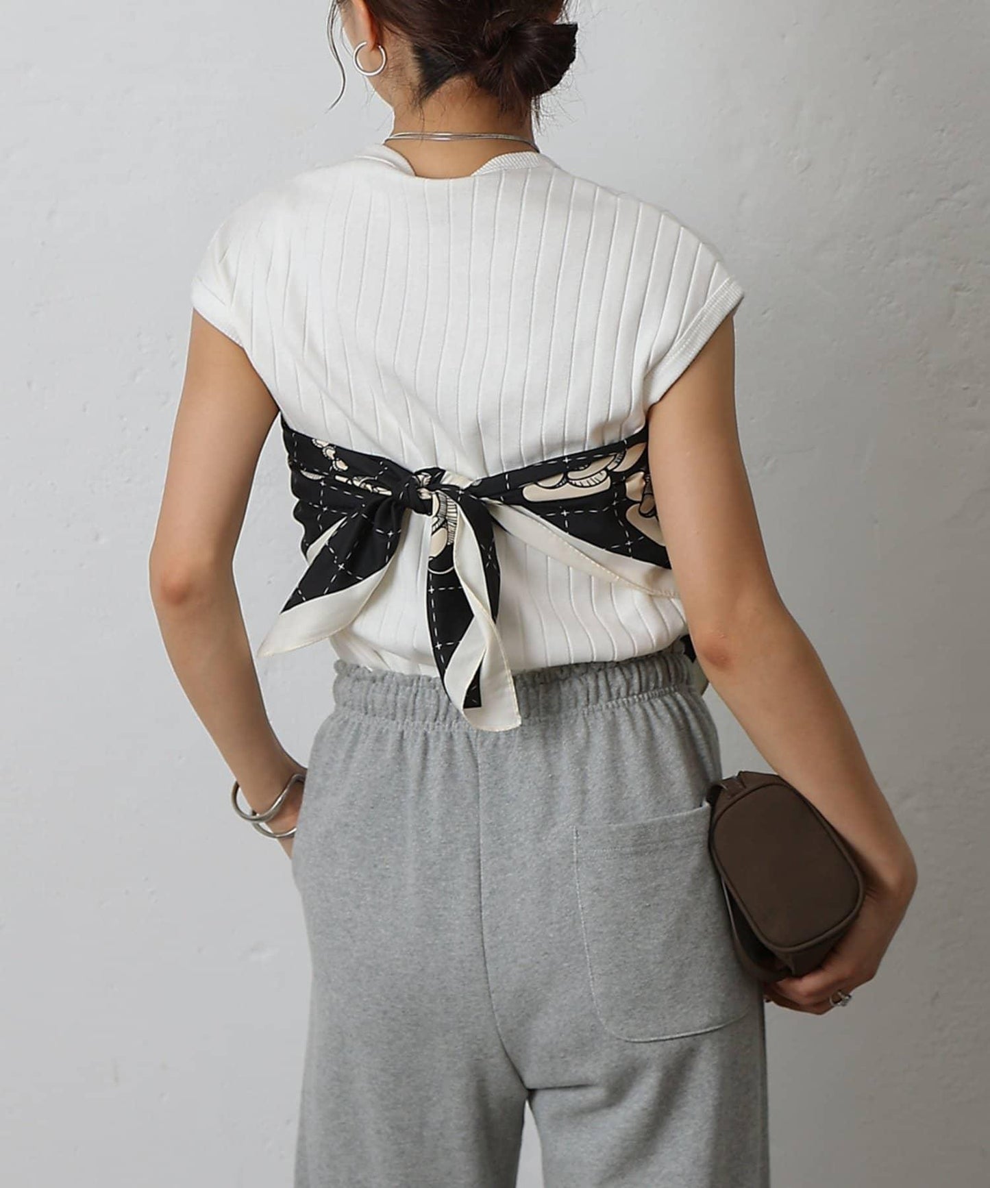 花卉圖案大方巾 90×90