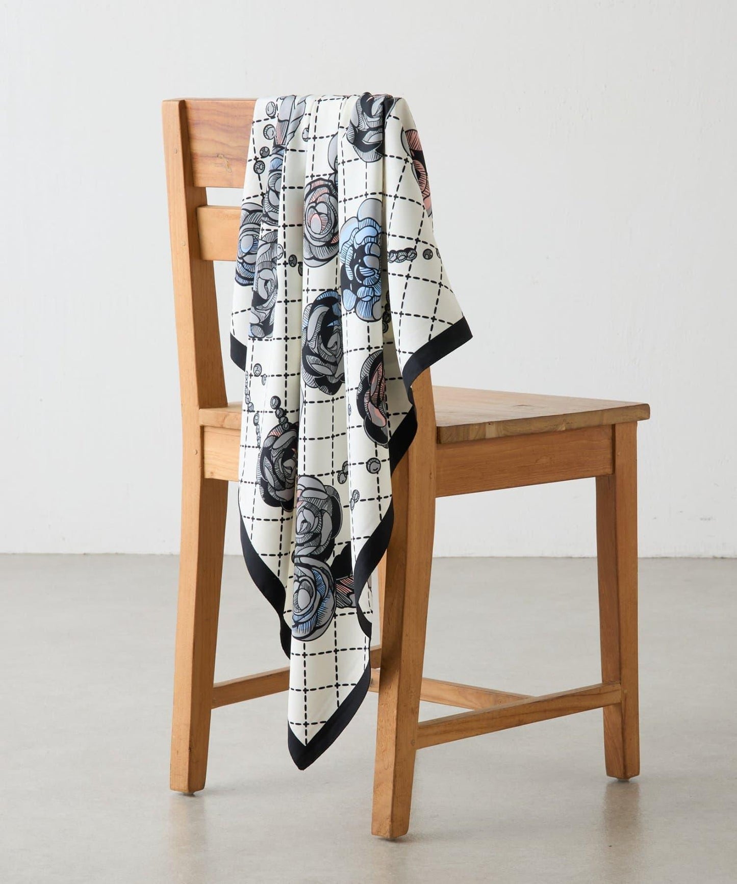 花卉圖案大方巾 90×90