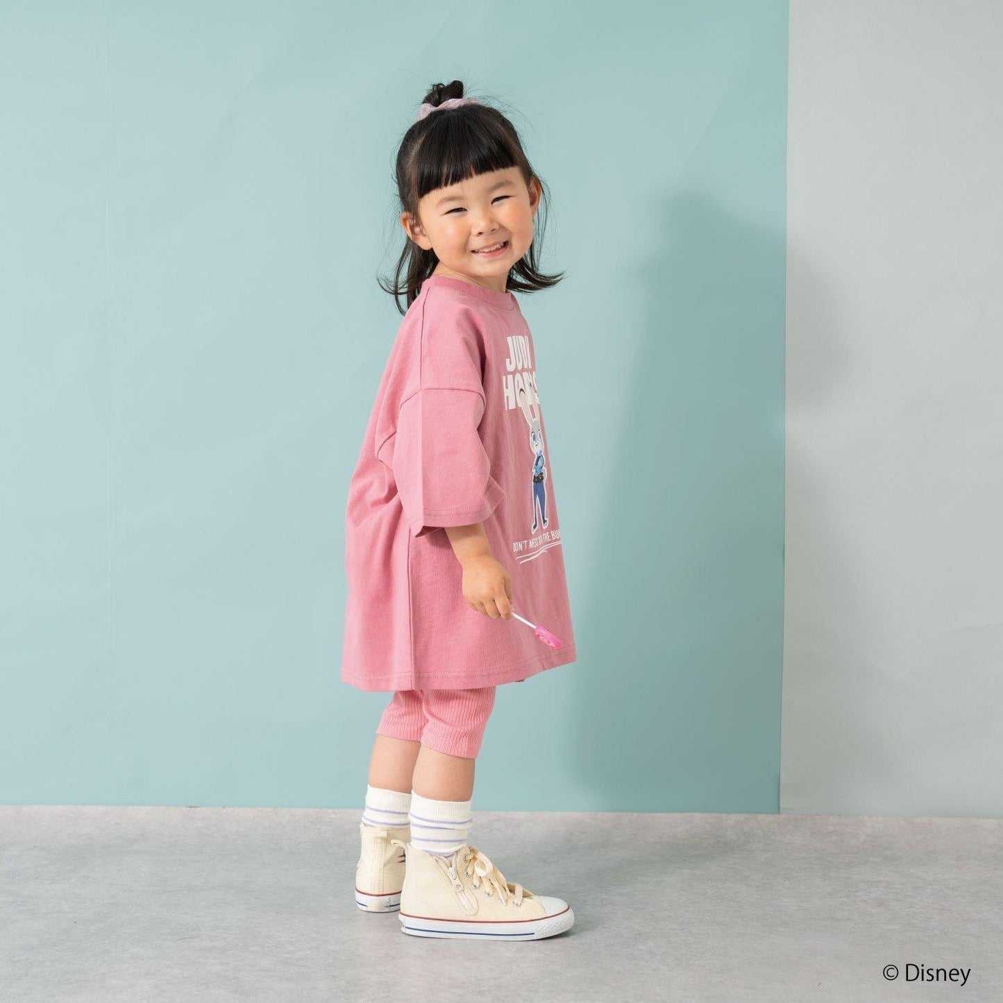 【瘋狂動物城】徽章刺繡寬鬆短袖T恤