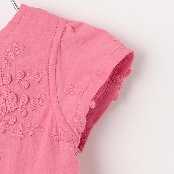 蕾絲刺繡連衣裙