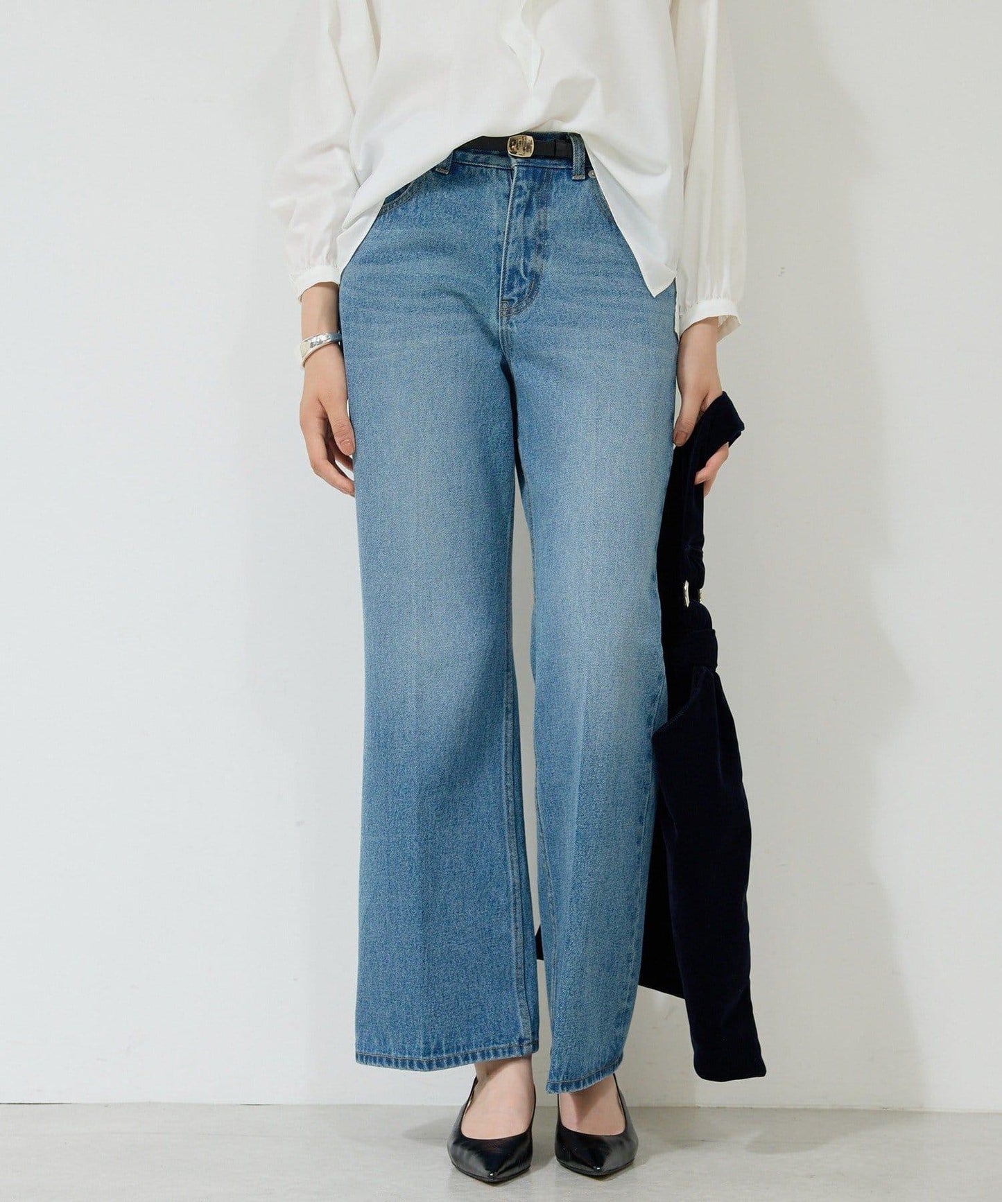 中高腰中筋喇叭牛仔褲