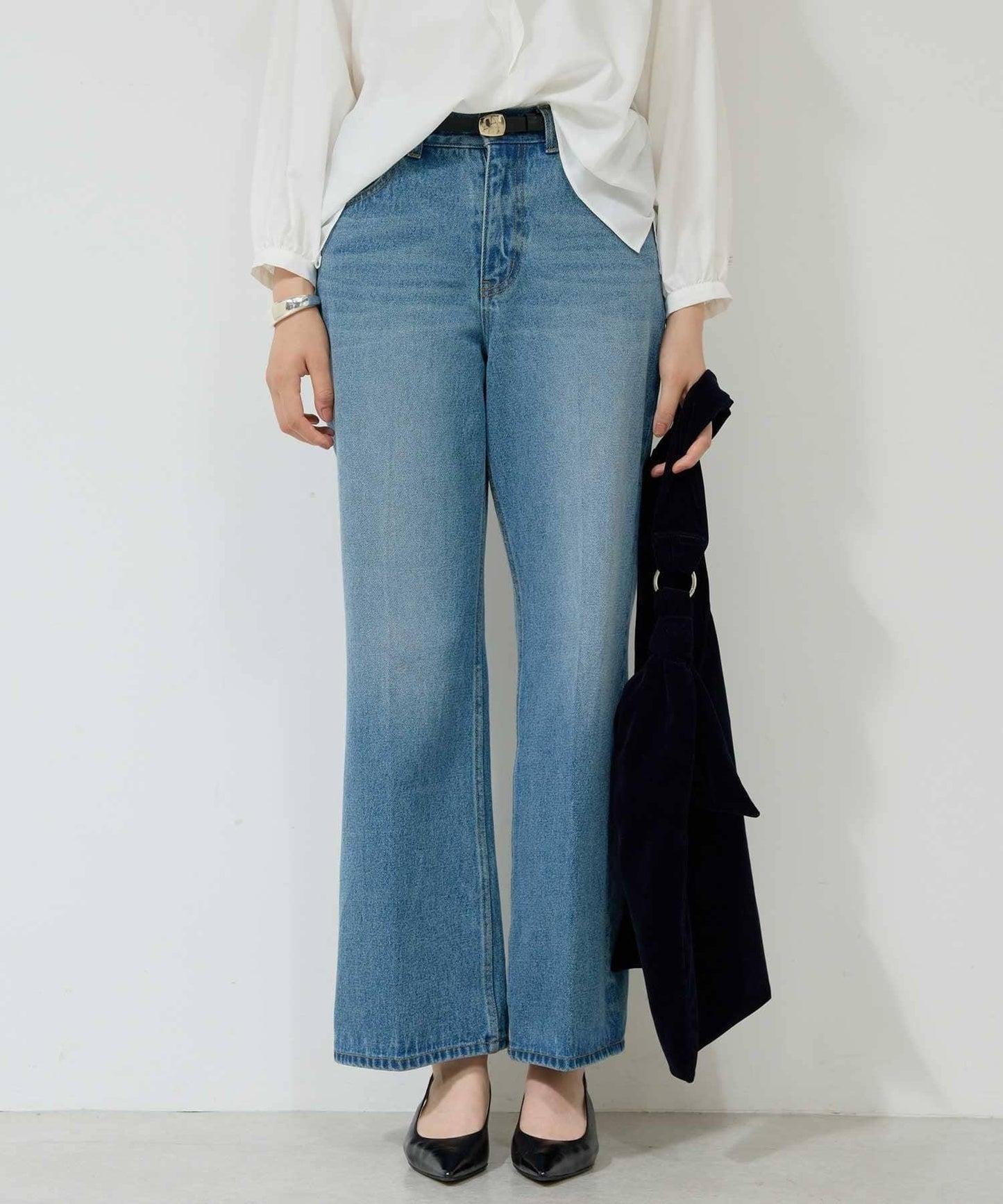 中高腰中筋喇叭牛仔褲