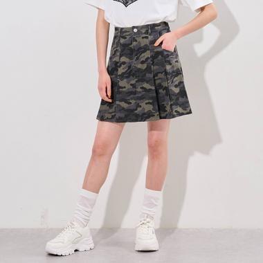 百褶裙×安全褲套裝