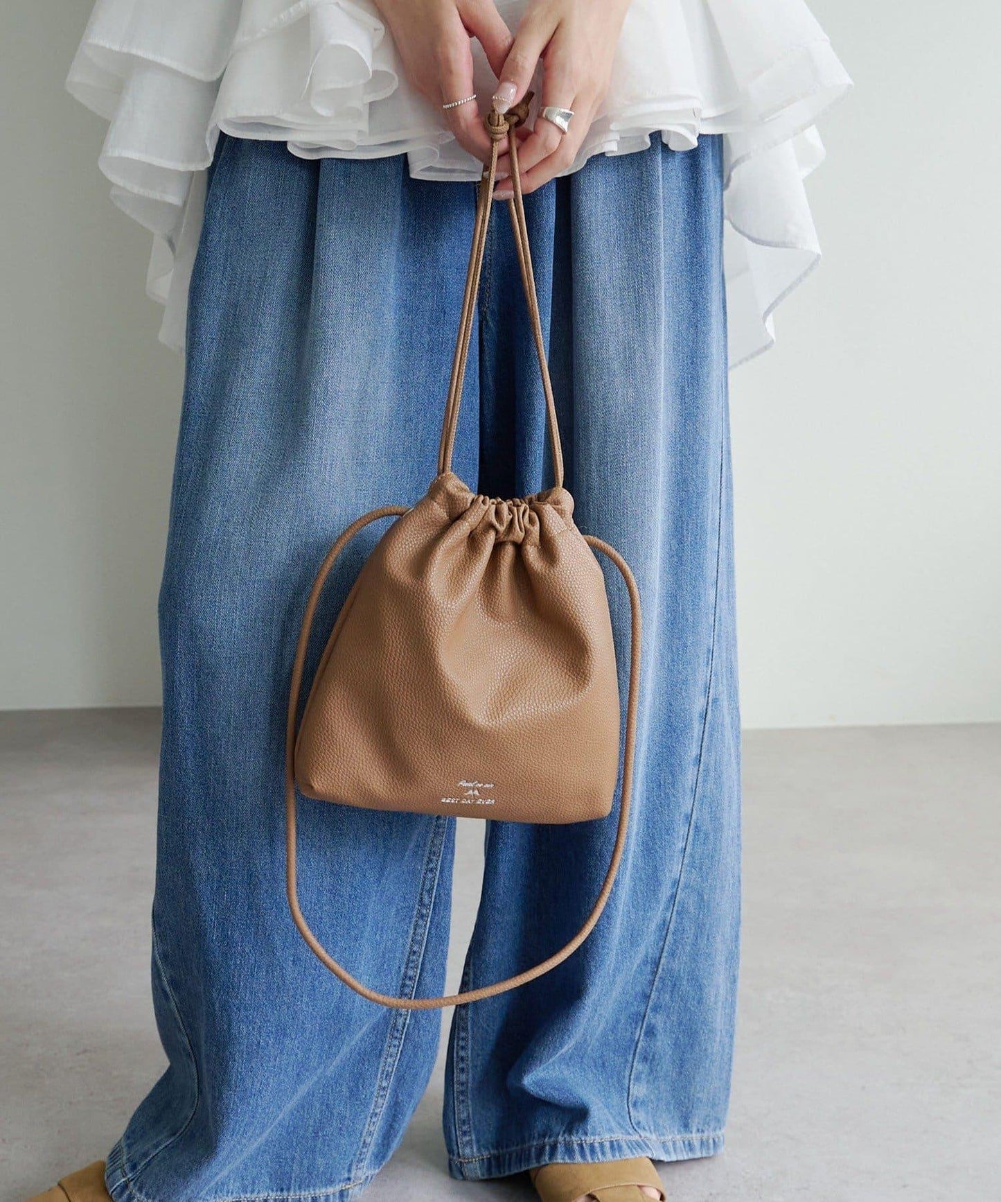 【復古/新色登場】仿皮綁帶袋