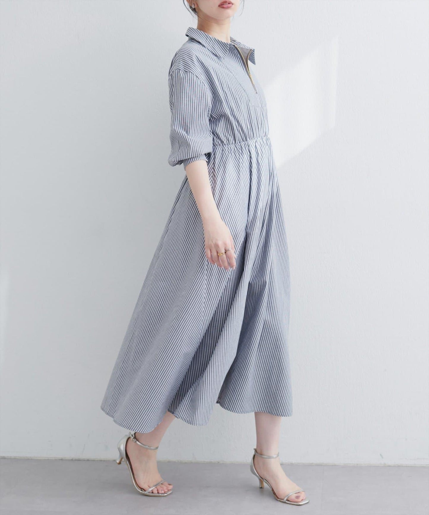 【限定】前拉鍊領口連衣裙