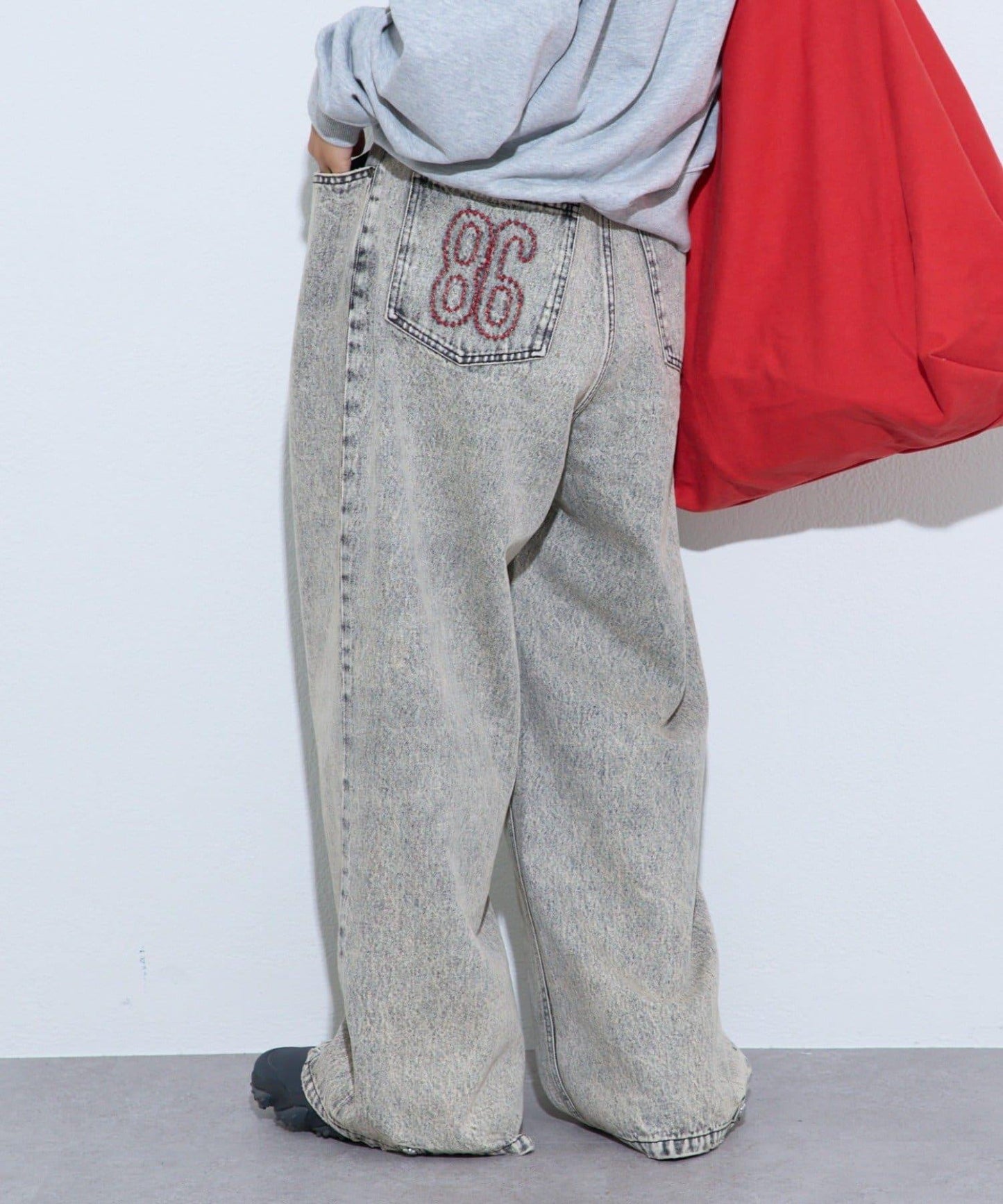 【薩基企劃】【可調節腰圍】超染褶皺設計牛仔褲