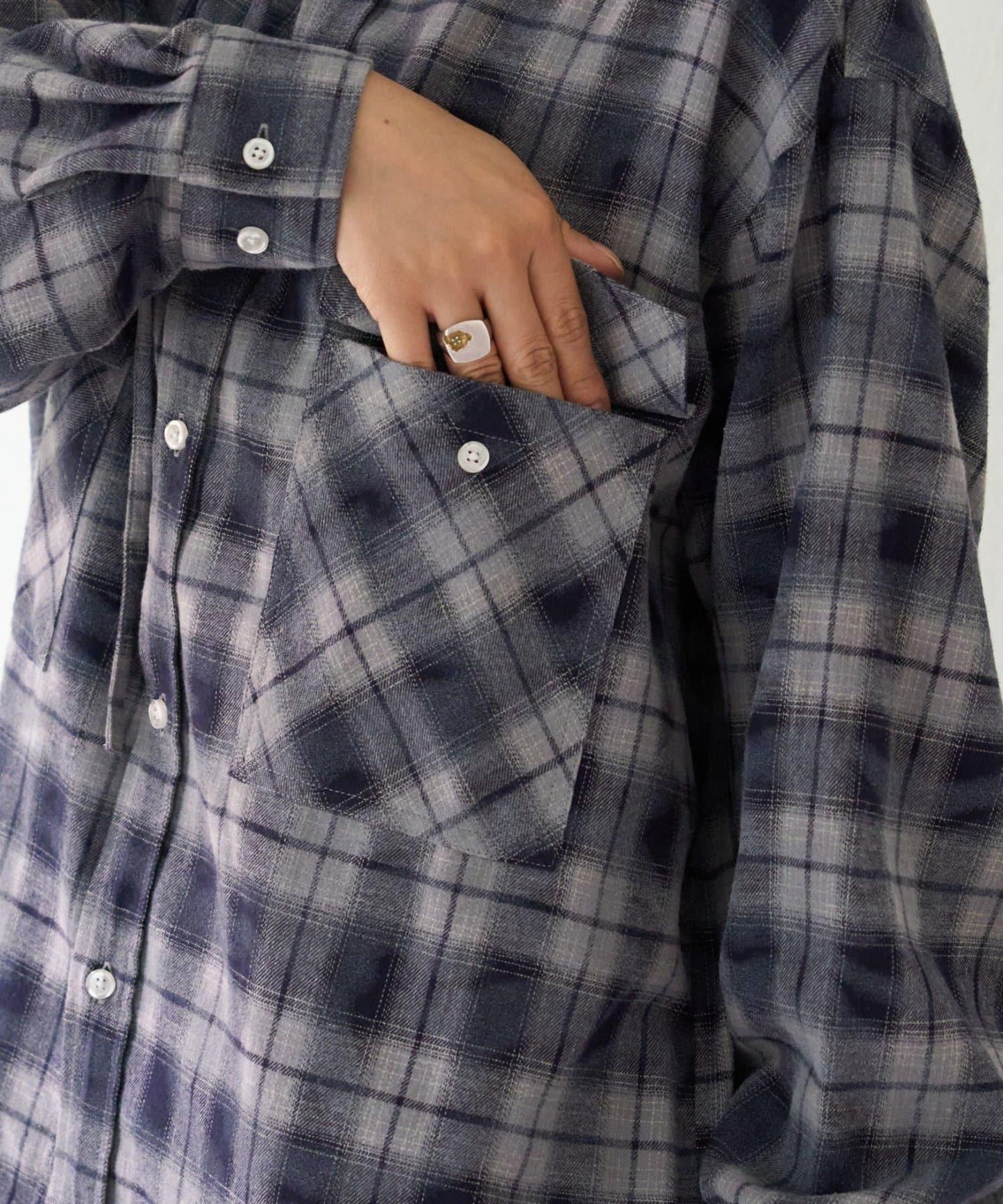 【亞卡企劃】帶食物口袋的混搭加工格子襯衫