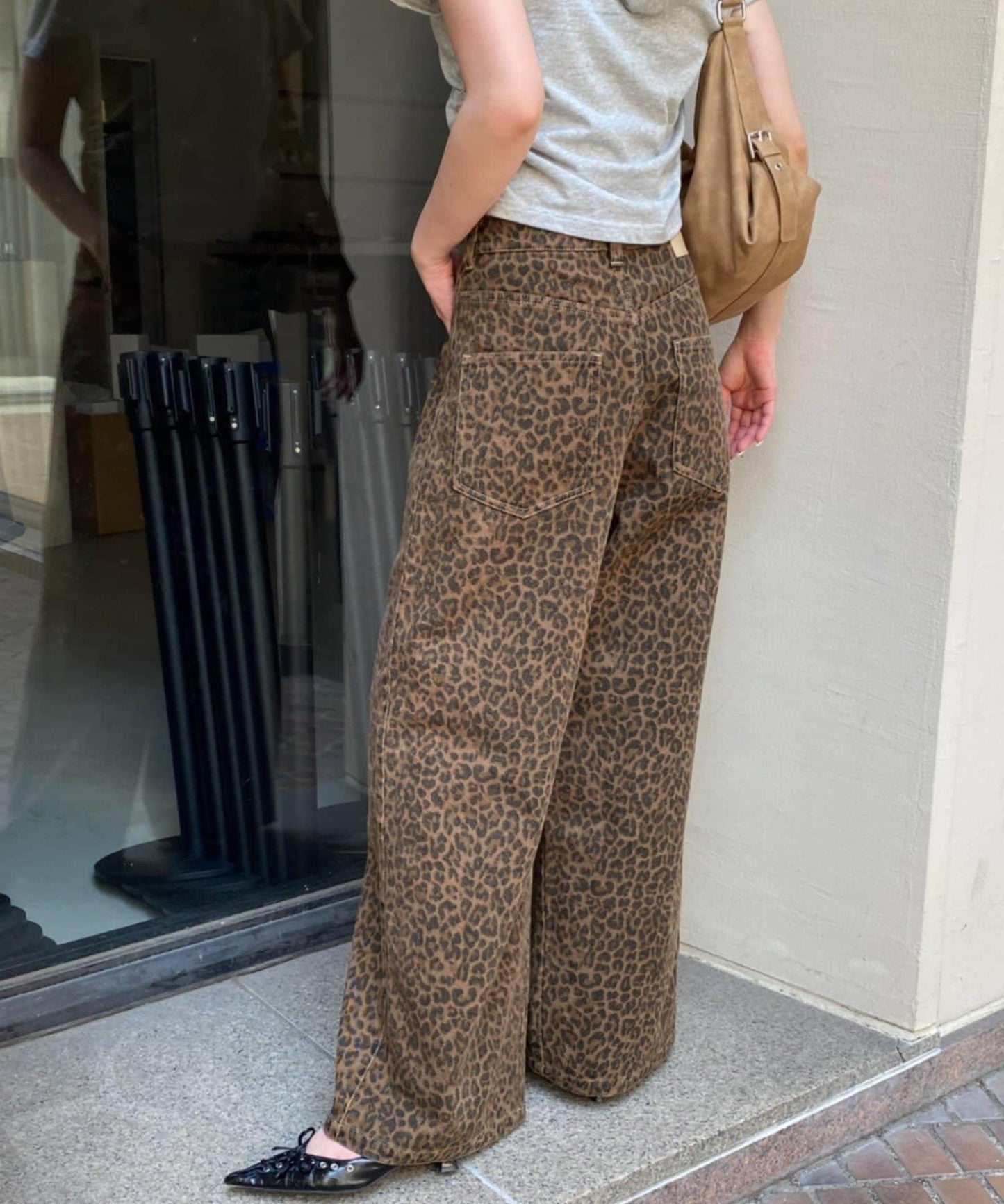 側邊拼接寬鬆褲