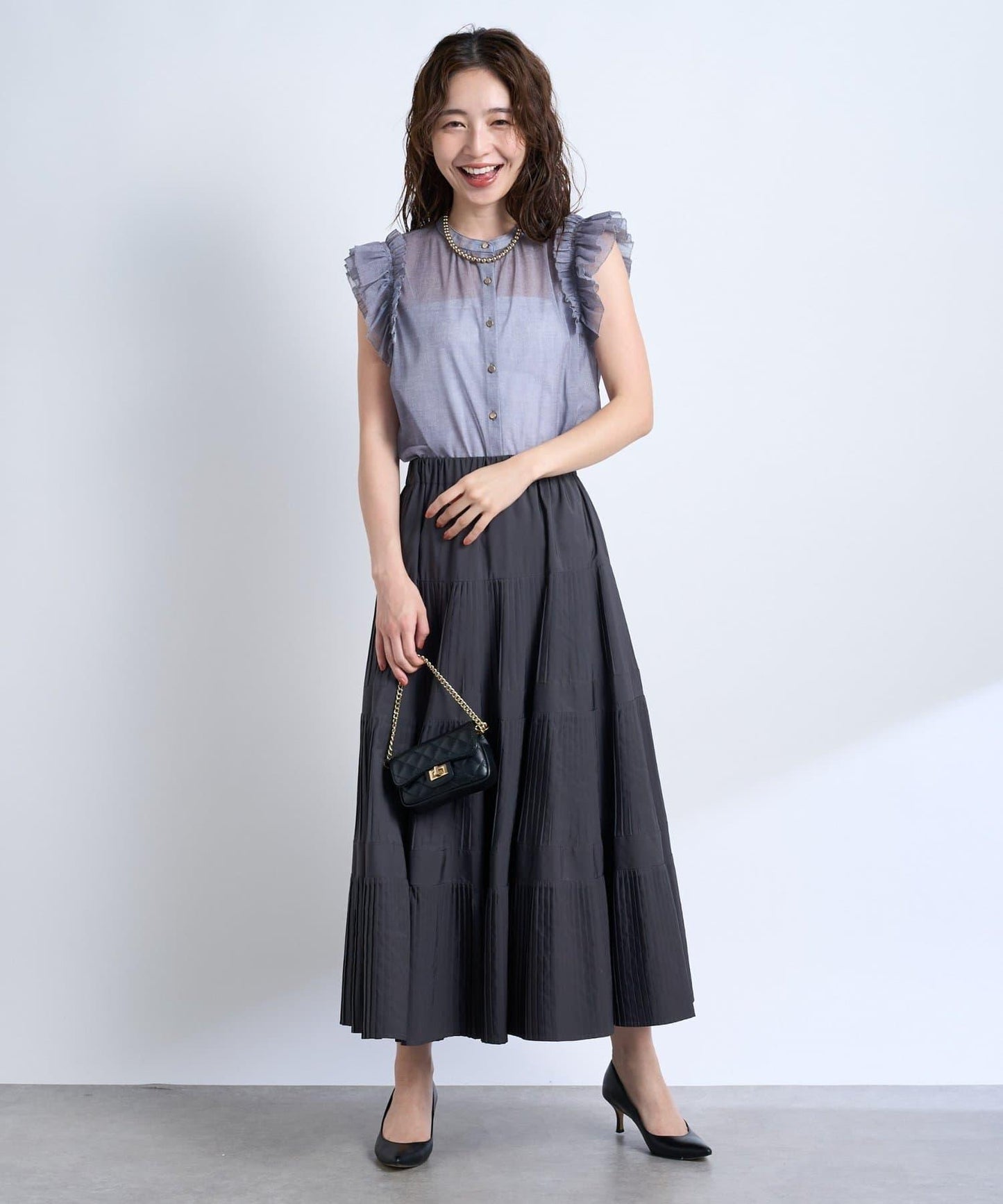 牛仔風網紗荷葉邊襯衫