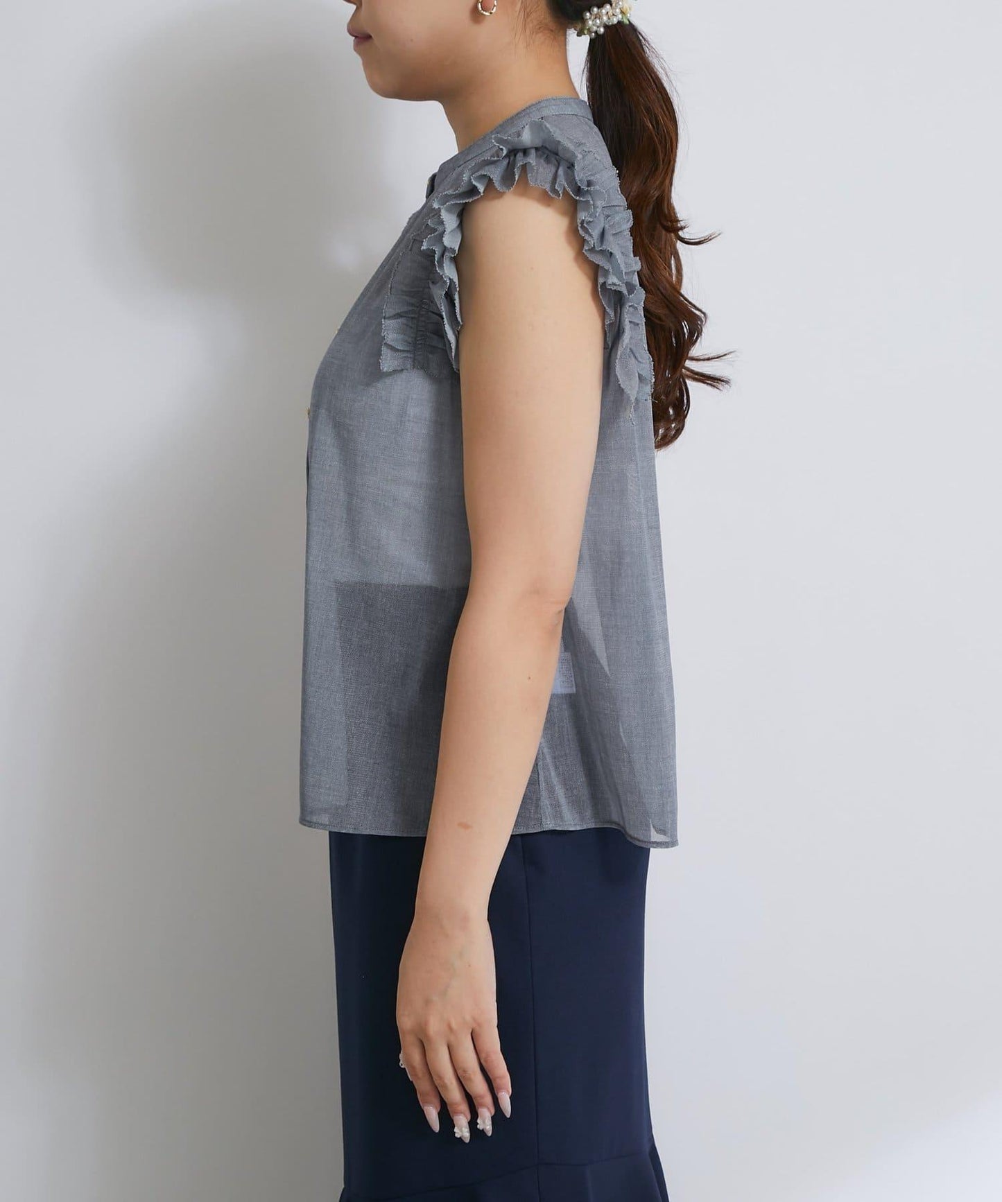 牛仔風網紗荷葉邊襯衫