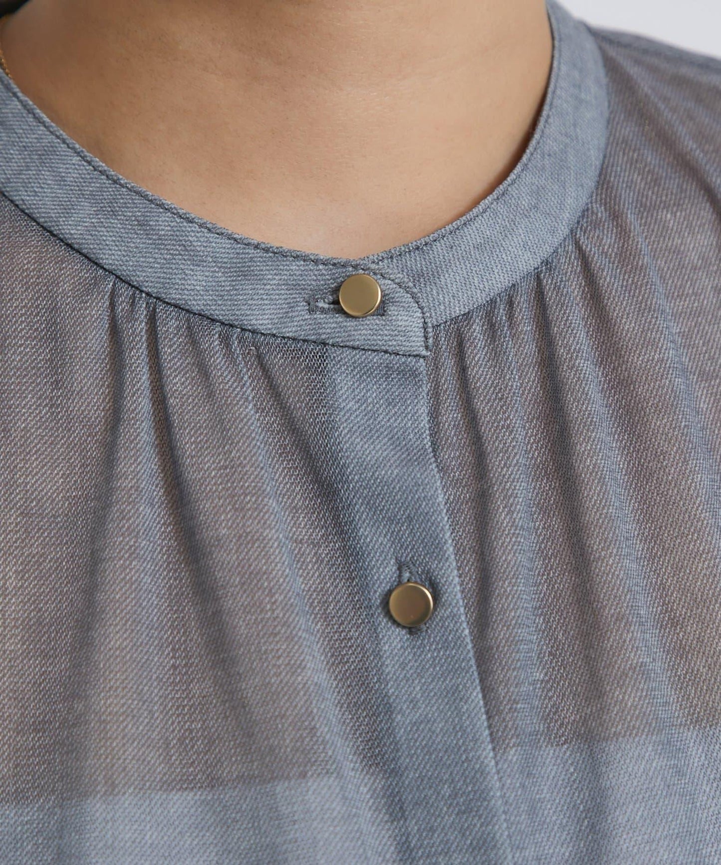 牛仔風網紗荷葉邊襯衫