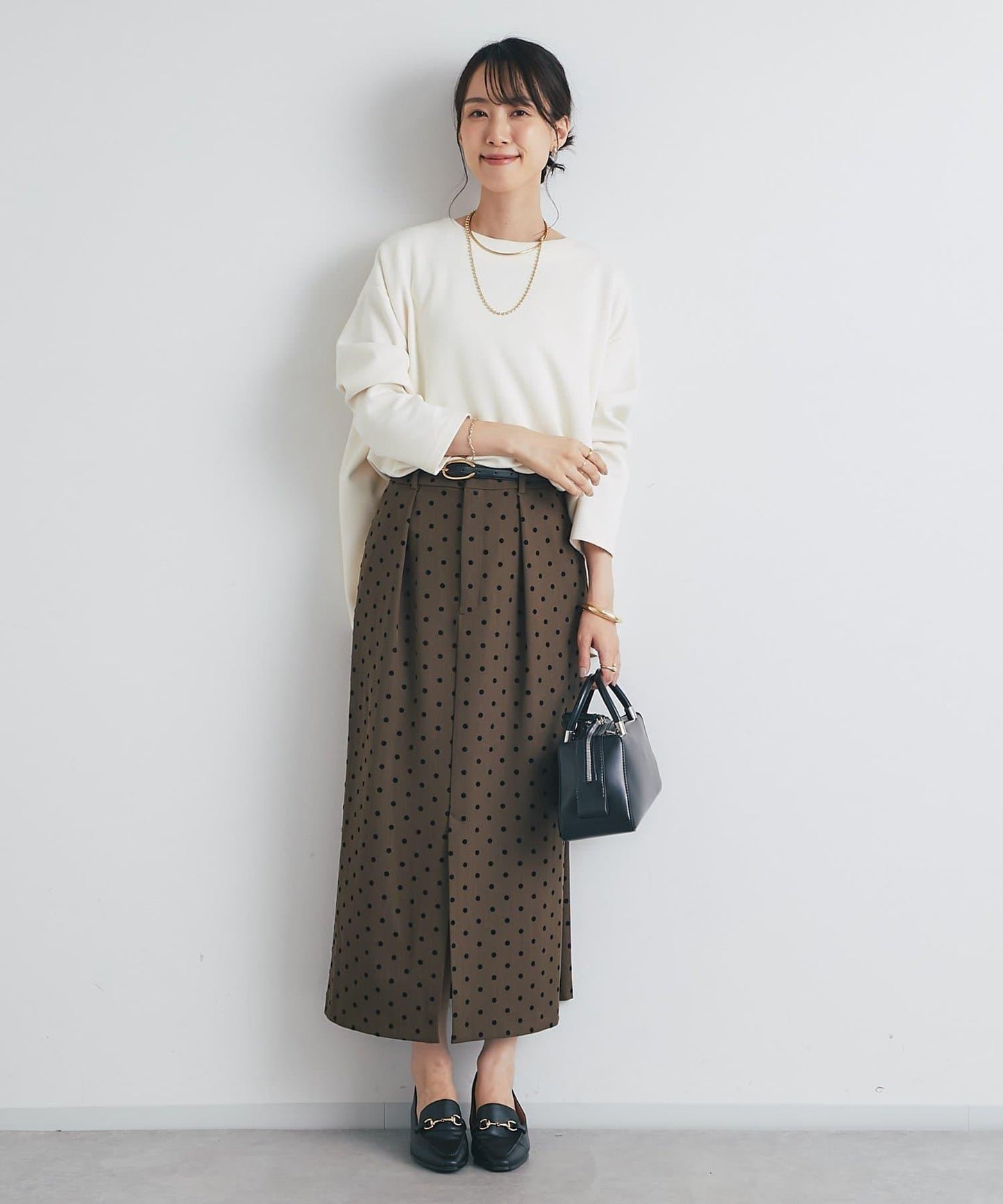 《大人可愛·穿著顯眼◎》絨面圓點拼接半身裙