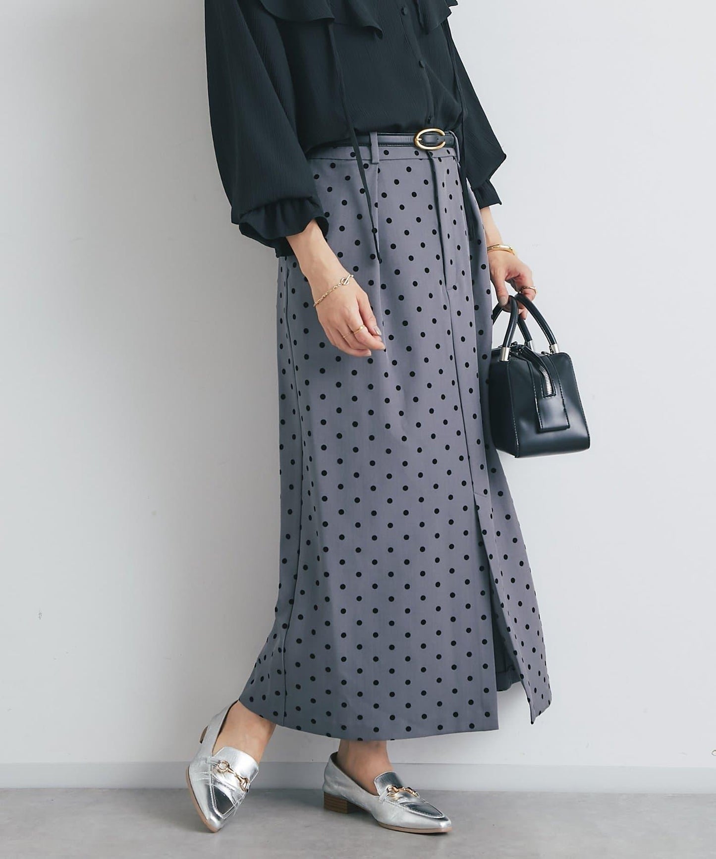 《大人可愛·穿著顯眼◎》絨面圓點拼接半身裙