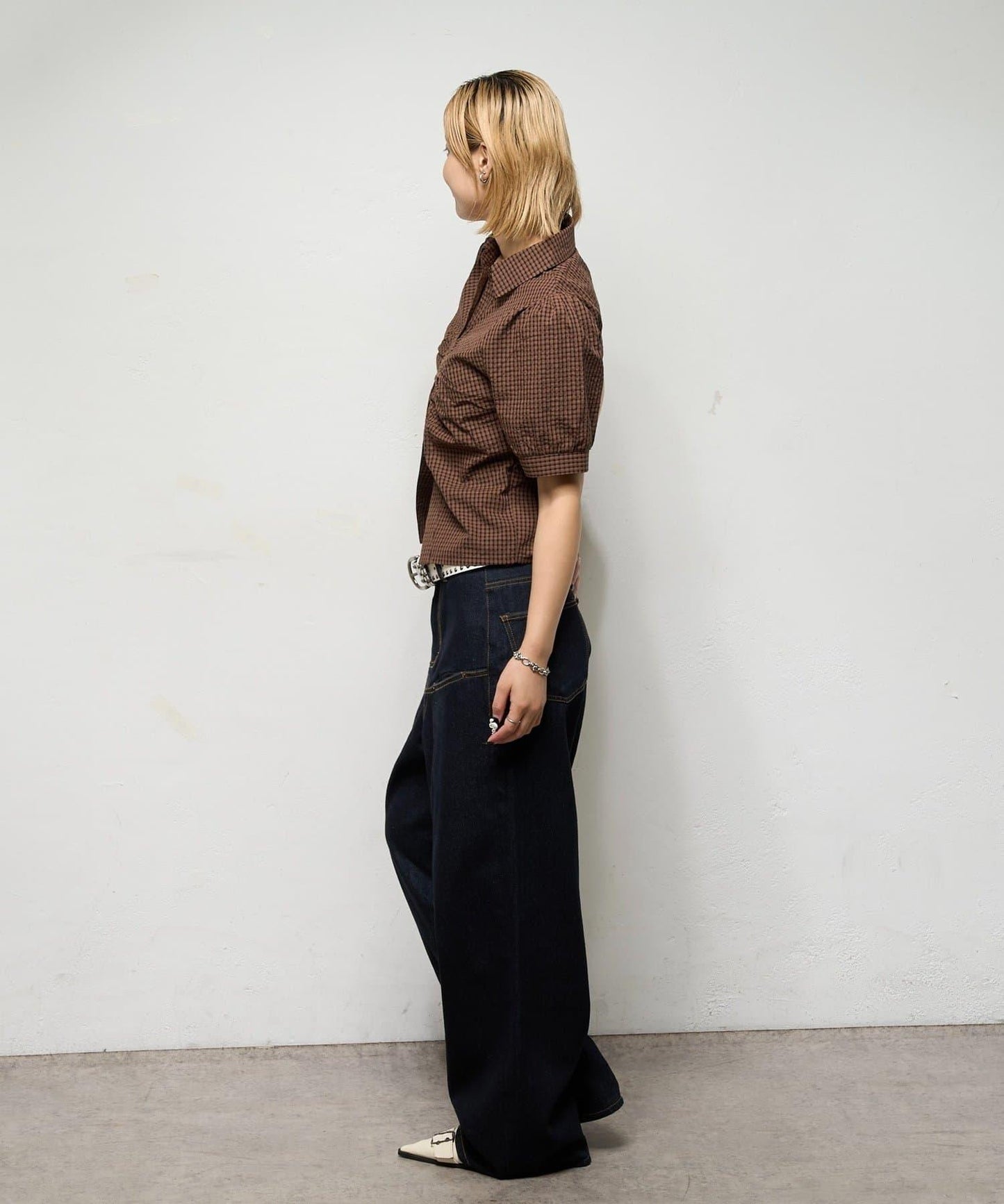 斜口袋修身牛仔褲