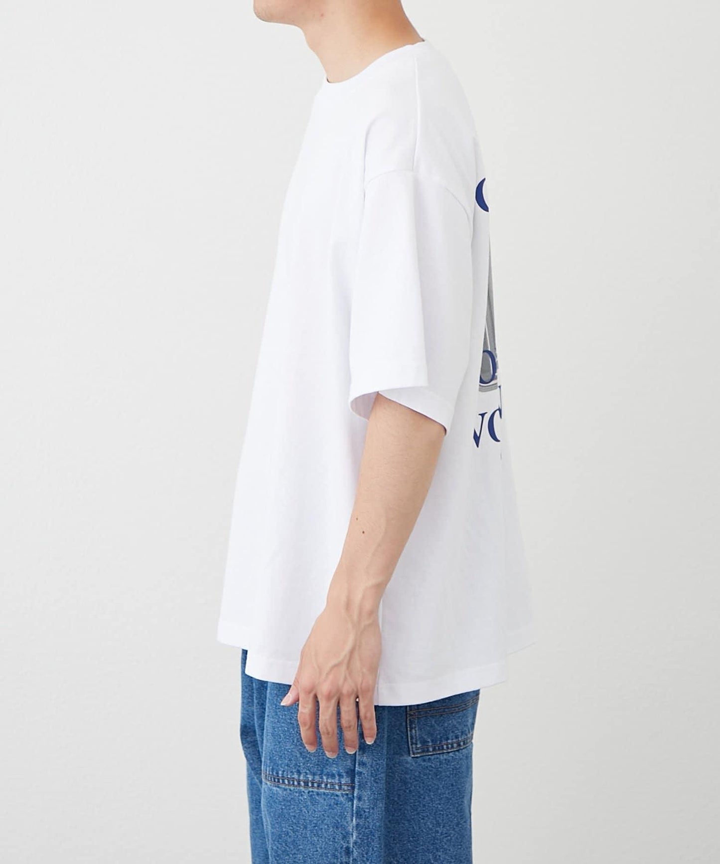 多色圖形印花T恤