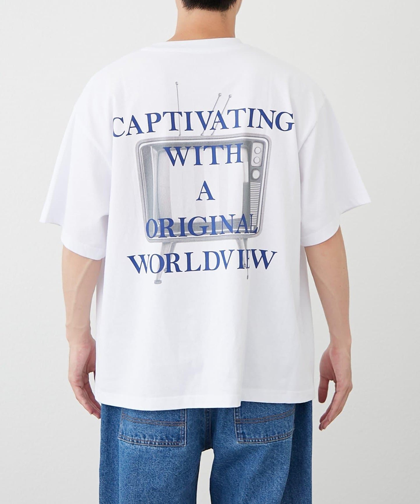 多色圖形印花T恤