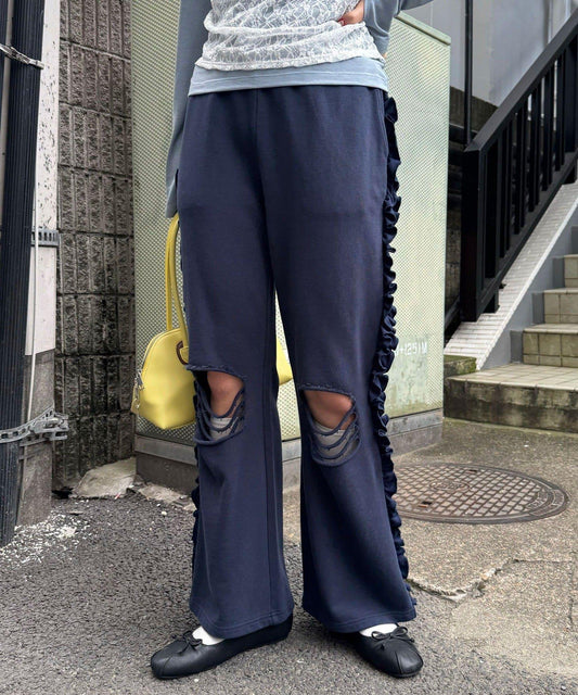 側邊荷葉邊破洞衛褲