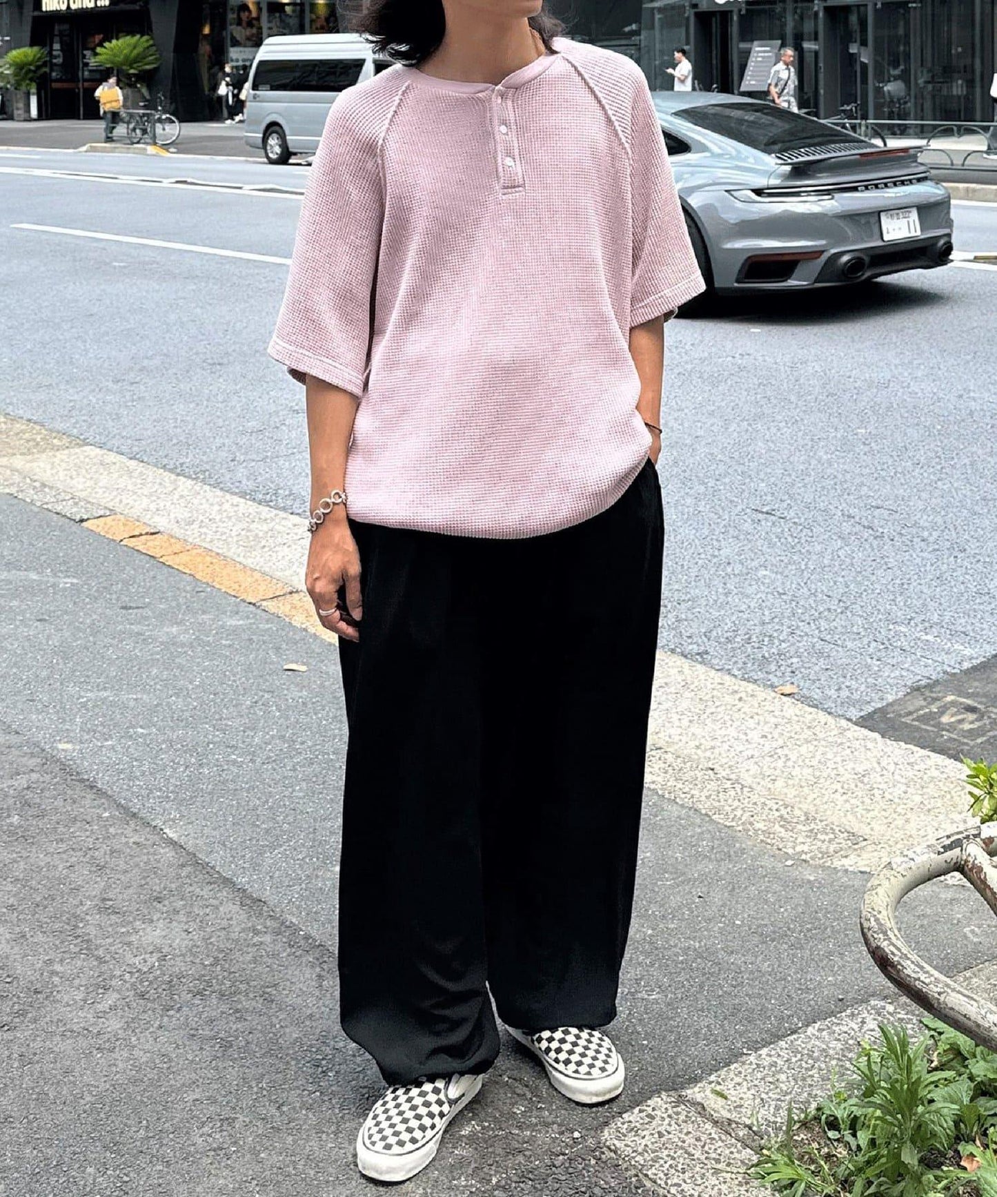 顏料呢華夫餅亨利領T恤