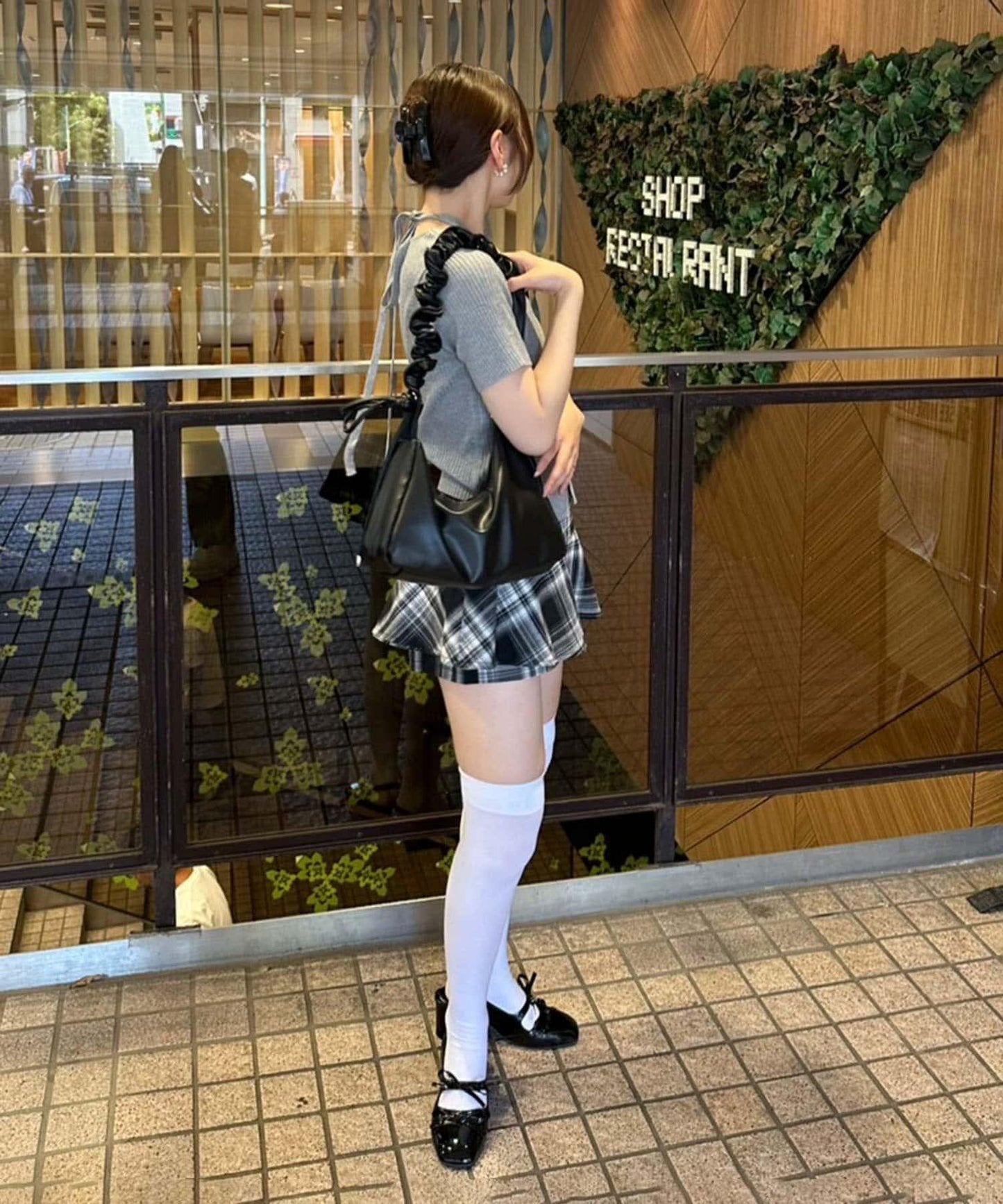 心形紐扣拼接開衫