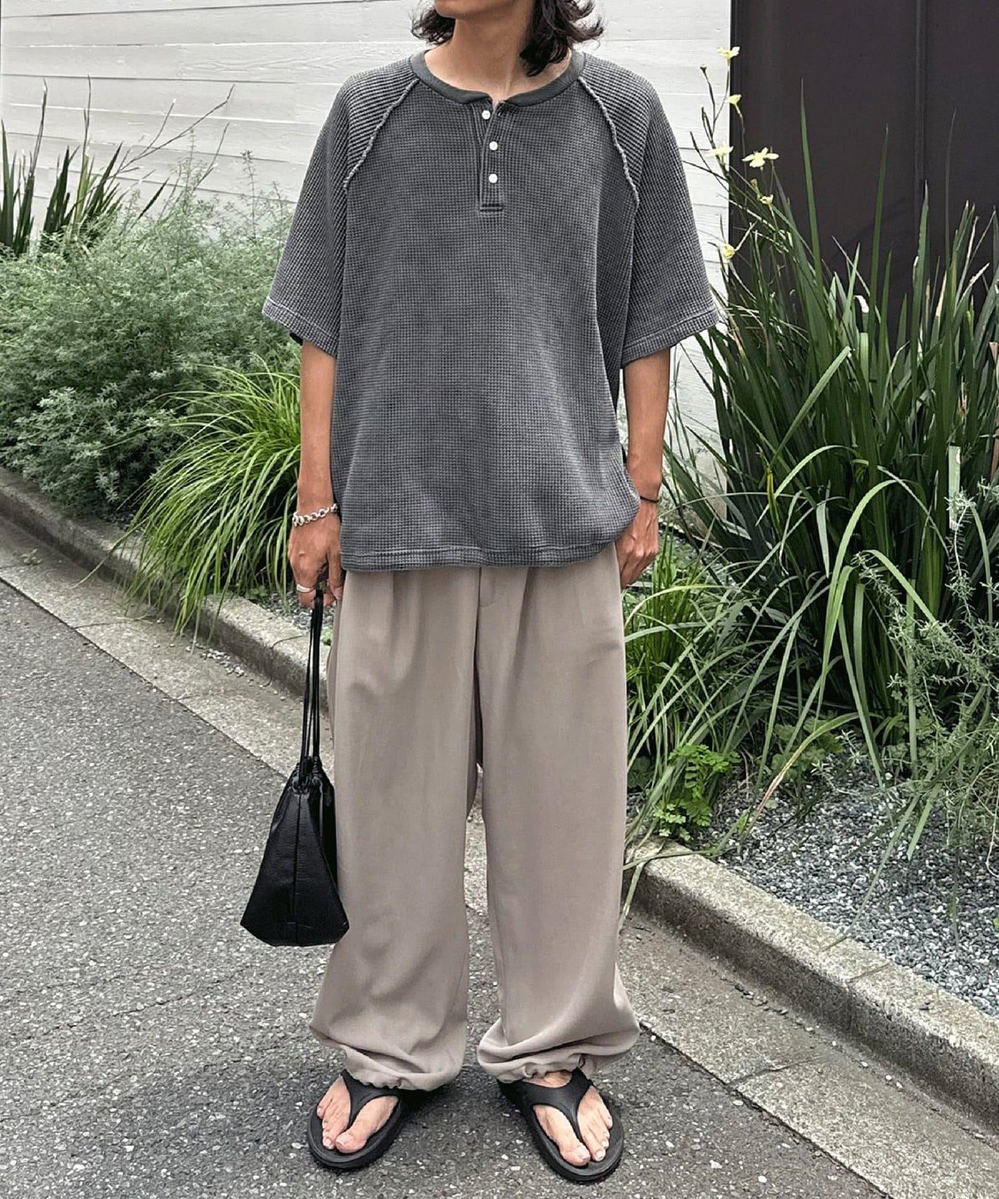 顏料呢華夫餅亨利領T恤