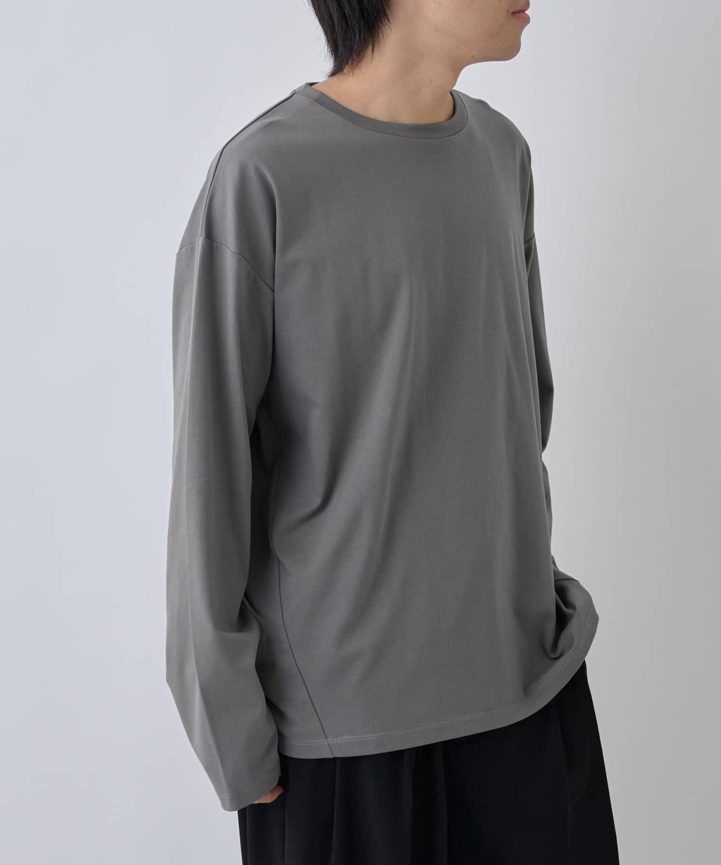 【AW】漸變棉圓弧下襬長袖T恤