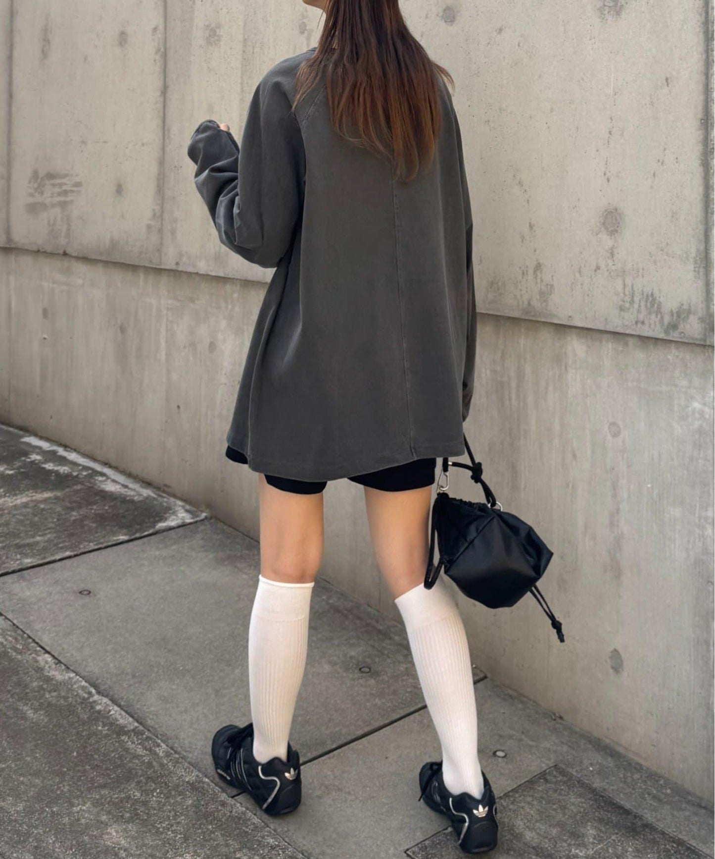 【男女通用】顏料半開領T恤